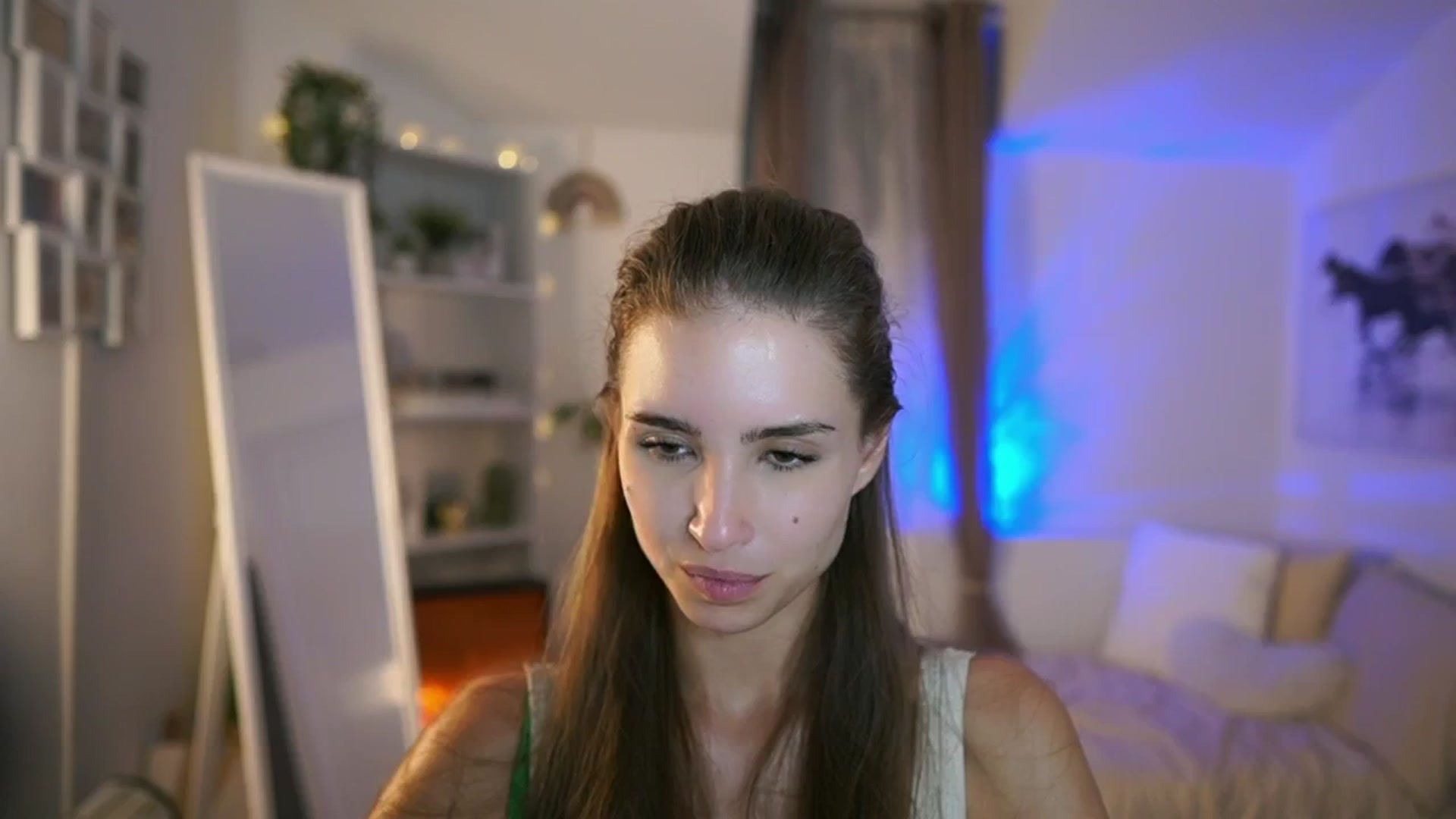 Gallery image thumbnail from Shy_jane's myfreecams stream on, 09/05/2025, 14:58 image 17 of 20
