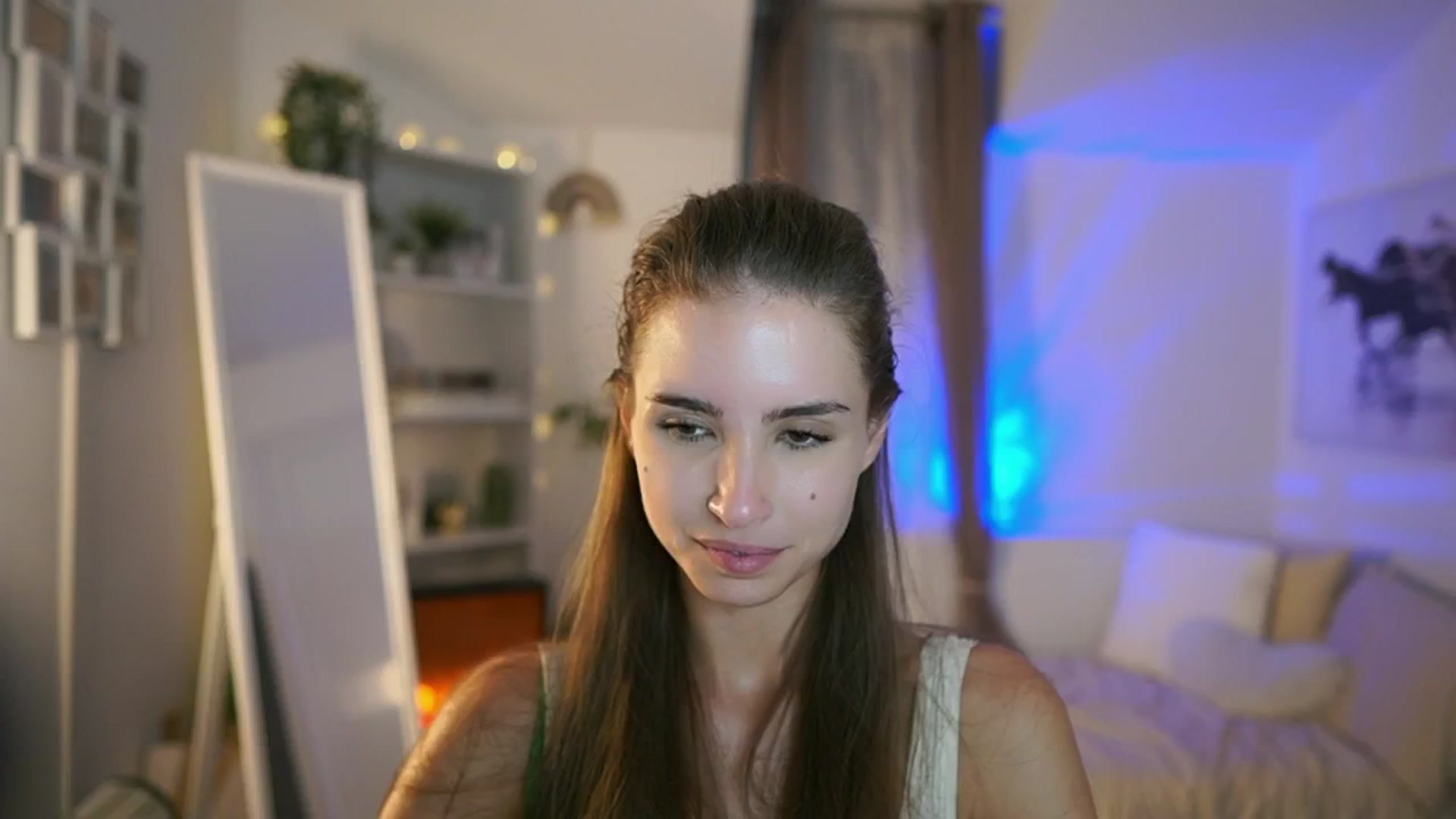 Gallery image thumbnail from Shy_jane's myfreecams stream on, 09/05/2025, 14:58 image 2 of 20