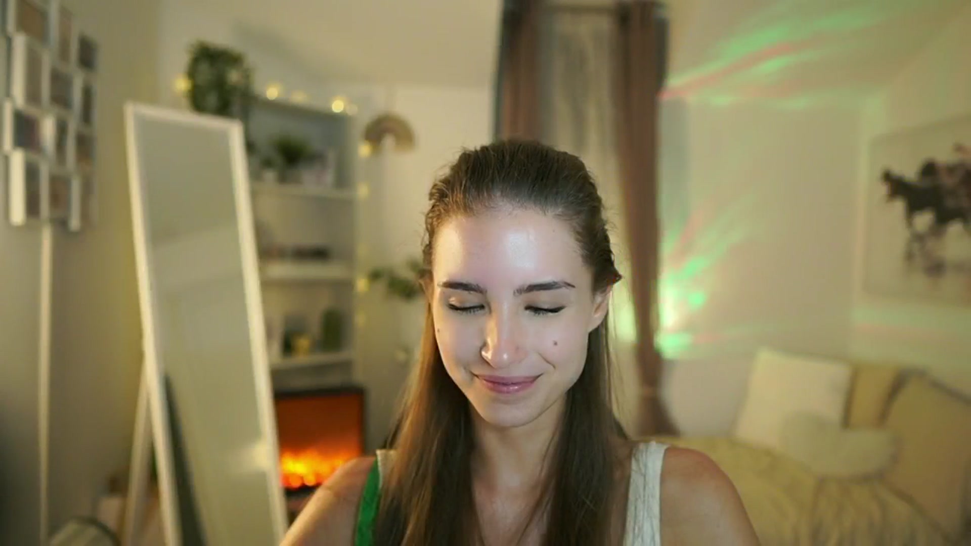 Gallery image thumbnail from Shy_jane's myfreecams stream on, 09/05/2025, 15:25 image 3 of 20