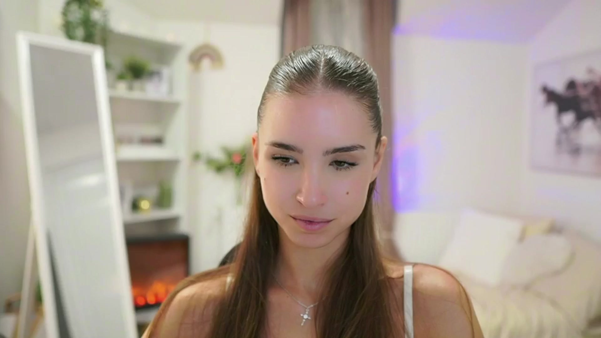 Gallery image thumbnail from Shy_jane's myfreecams stream on, 09/11/2025, 11:29 image 1 of 20