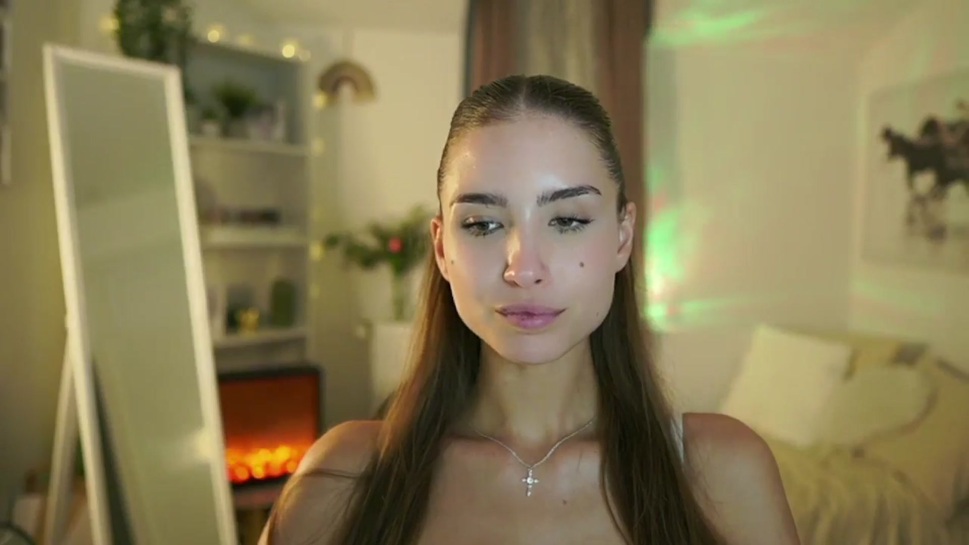 Gallery image thumbnail from Shy_jane's myfreecams stream on, 09/11/2025, 13:20 image 9 of 20