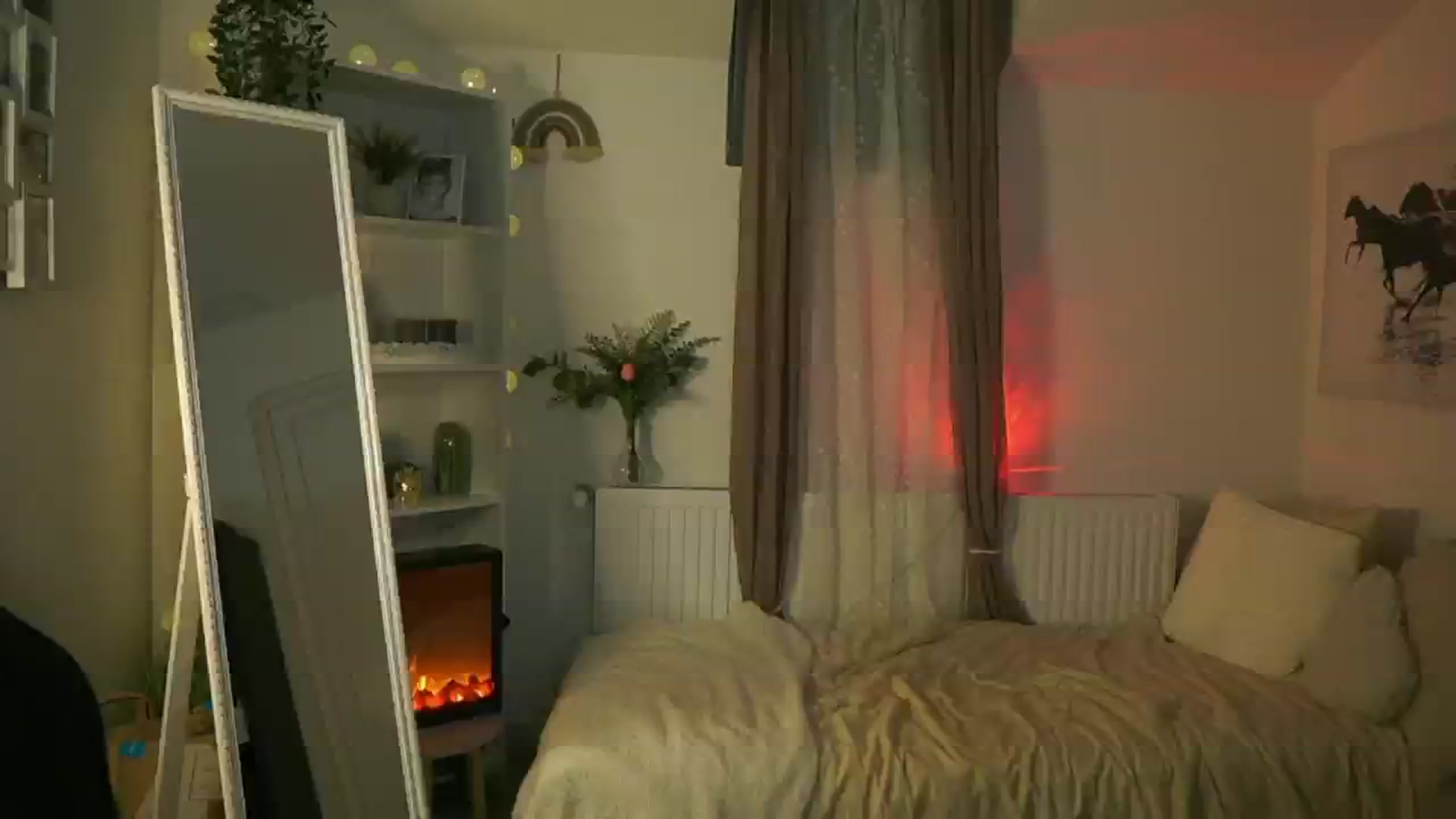 Gallery image thumbnail from Shy_jane's myfreecams stream on, 09/15/2025, 15:23 image 16 of 20