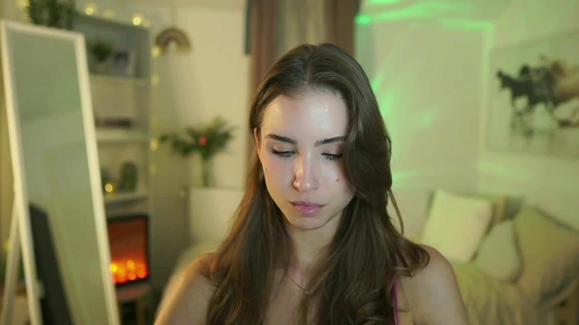 Gallery image thumbnail from Shy_jane's myfreecams stream on, 09/18/2025, 15:54 image 1 of 20