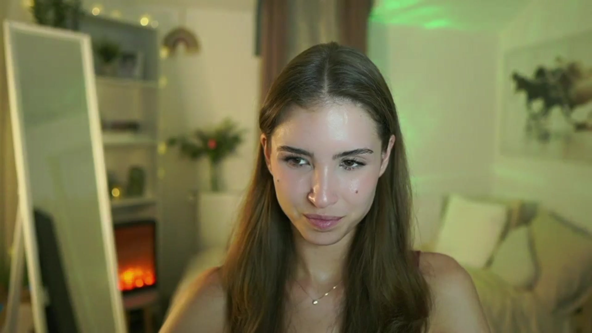 Gallery image thumbnail from Shy_jane's myfreecams stream on, 09/18/2025, 17:19 image 17 of 20