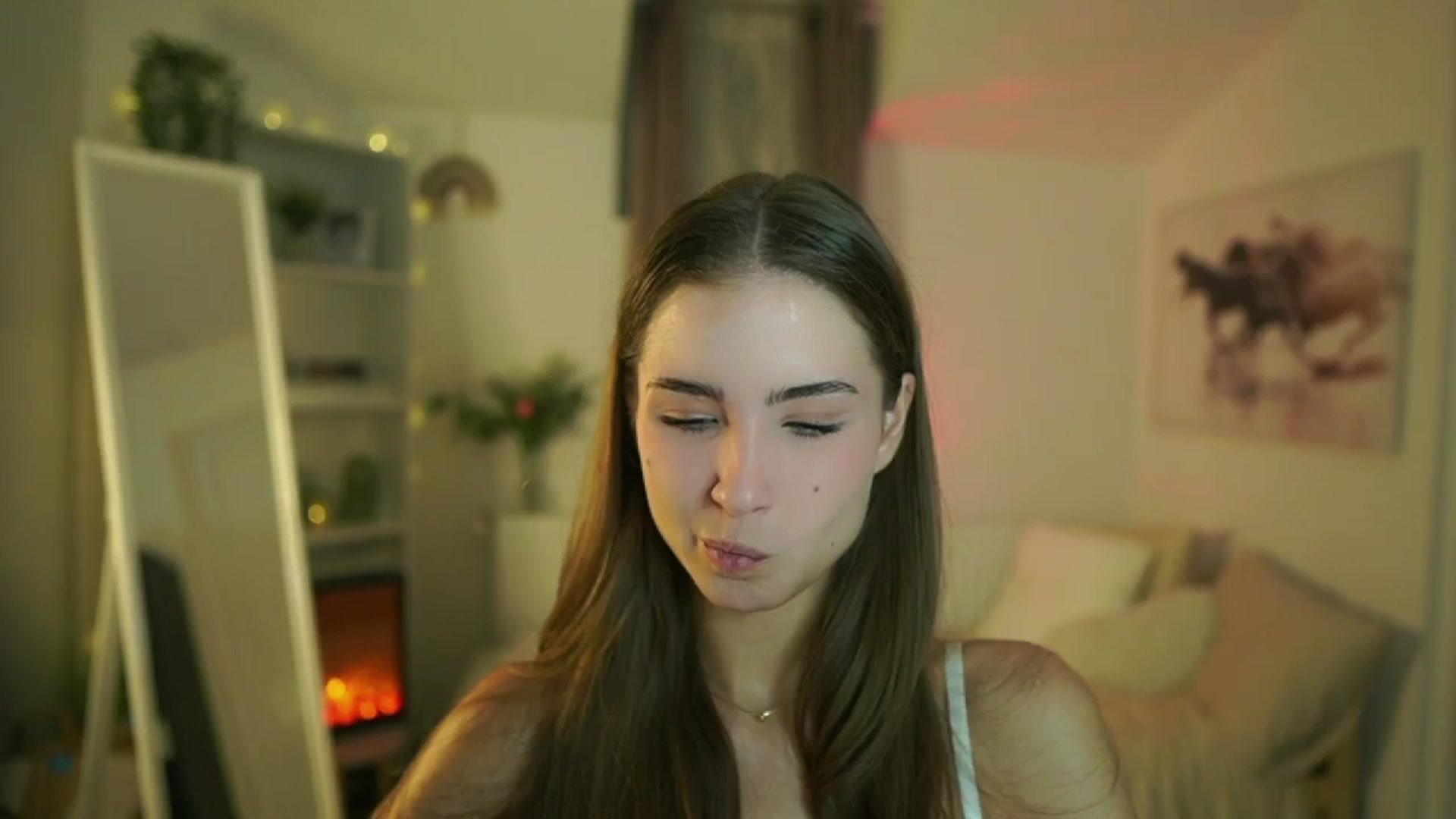 Gallery image thumbnail from Shy_jane's myfreecams stream on, 09/19/2025, 09:26 image 9 of 20