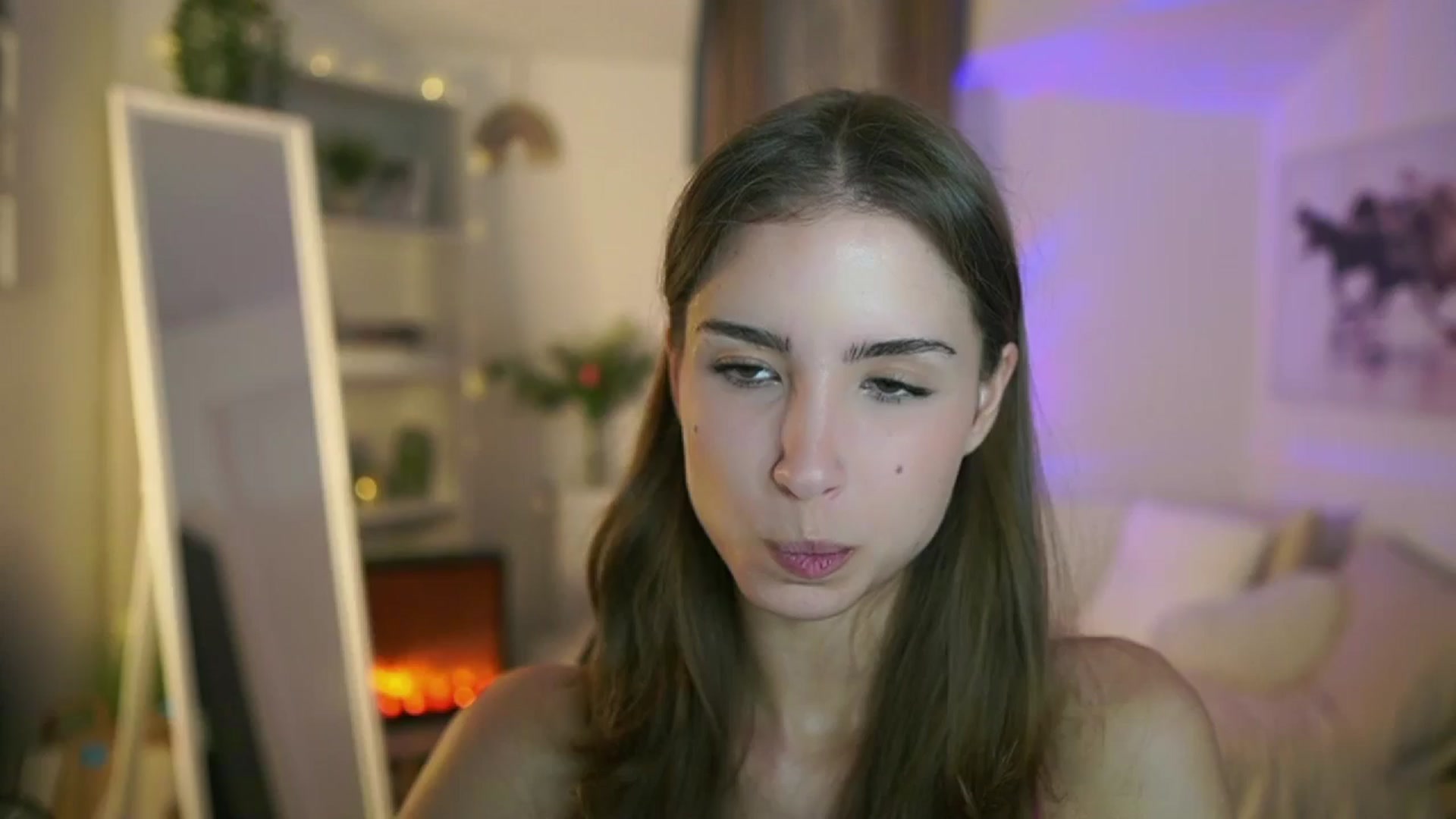Gallery image thumbnail from Shy_jane's myfreecams stream on, 09/22/2025, 13:15 image 1 of 20
