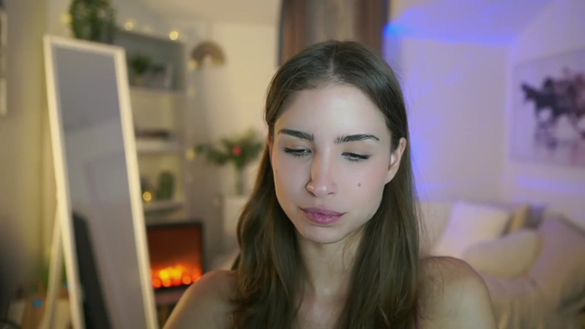 Gallery image thumbnail from Shy_jane's myfreecams stream on, 09/22/2025, 13:15 image 2 of 20