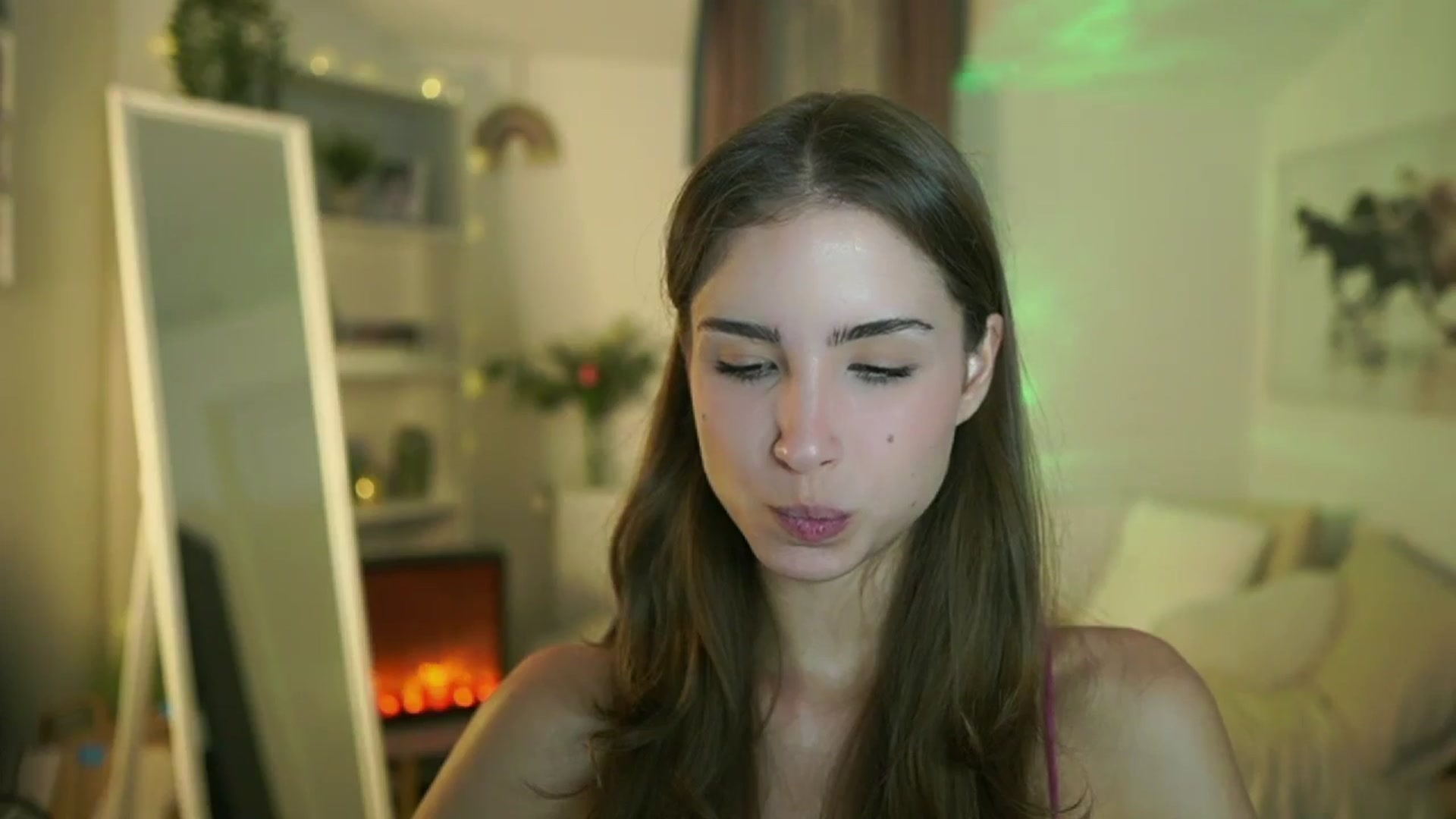 Gallery image thumbnail from Shy_jane's myfreecams stream on, 09/22/2025, 13:15 image 3 of 20