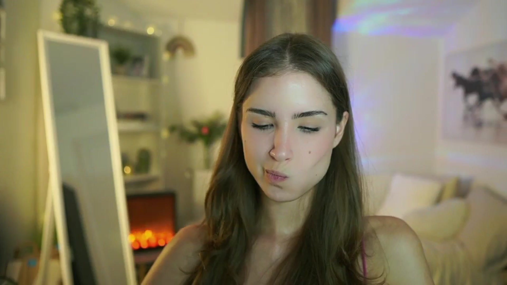 Gallery image thumbnail from Shy_jane's myfreecams stream on, 09/22/2025, 13:15 image 5 of 20
