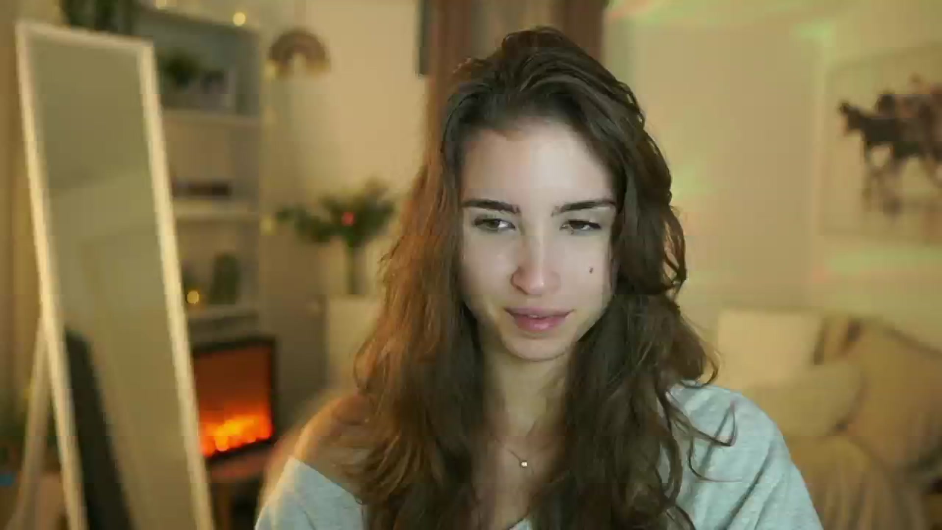 Gallery image thumbnail from Shy_jane's myfreecams stream on, 10/07/2025, 13:16 image 7 of 20