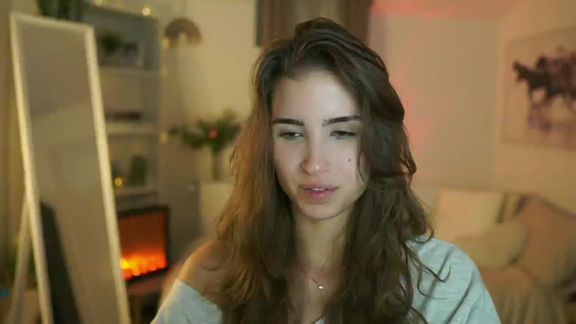 Gallery image thumbnail from Shy_jane's myfreecams stream on, 10/07/2025, 13:16 image 8 of 20