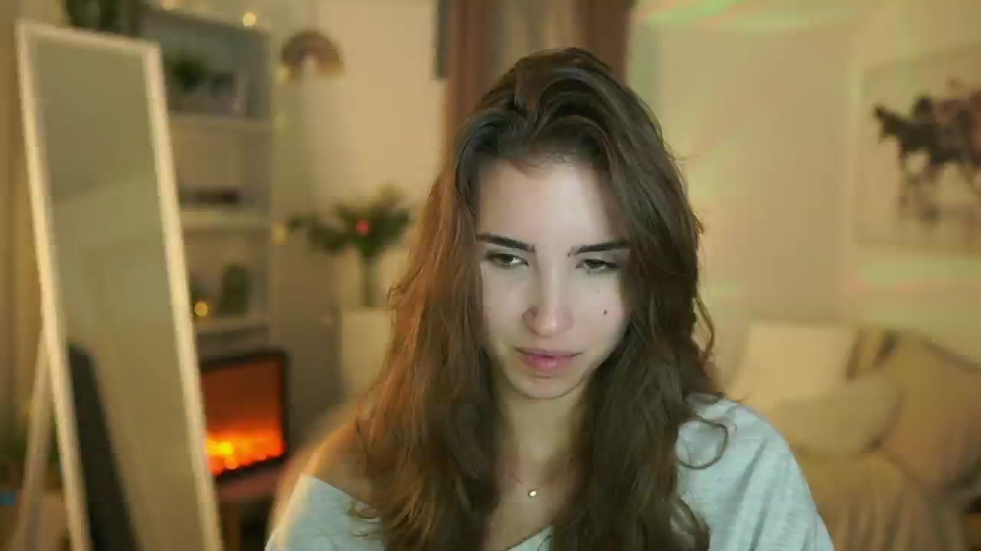 Gallery image thumbnail from Shy_jane's myfreecams stream on, 10/07/2025, 13:16 image 4 of 20
