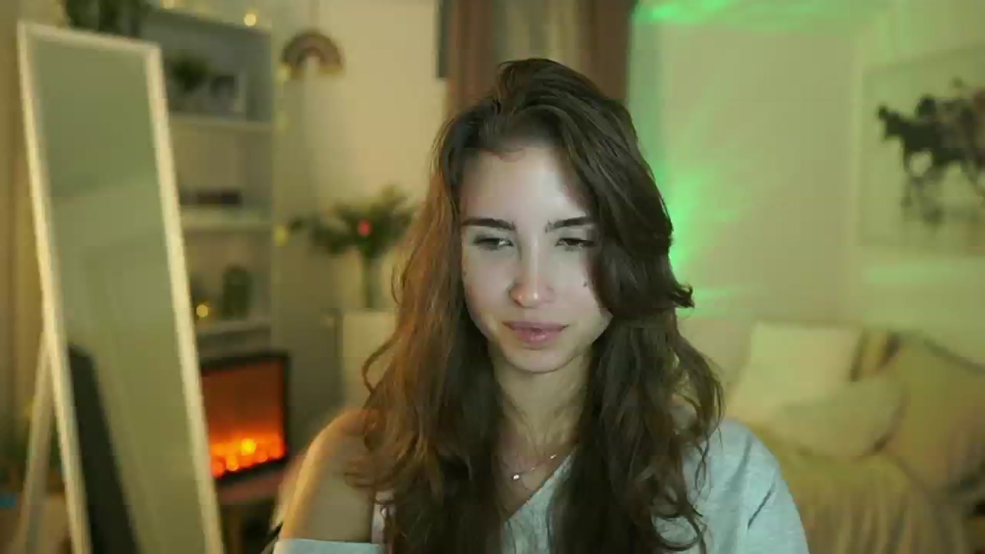 Gallery image thumbnail from Shy_jane's myfreecams stream on, 10/07/2025, 13:16 image 14 of 20