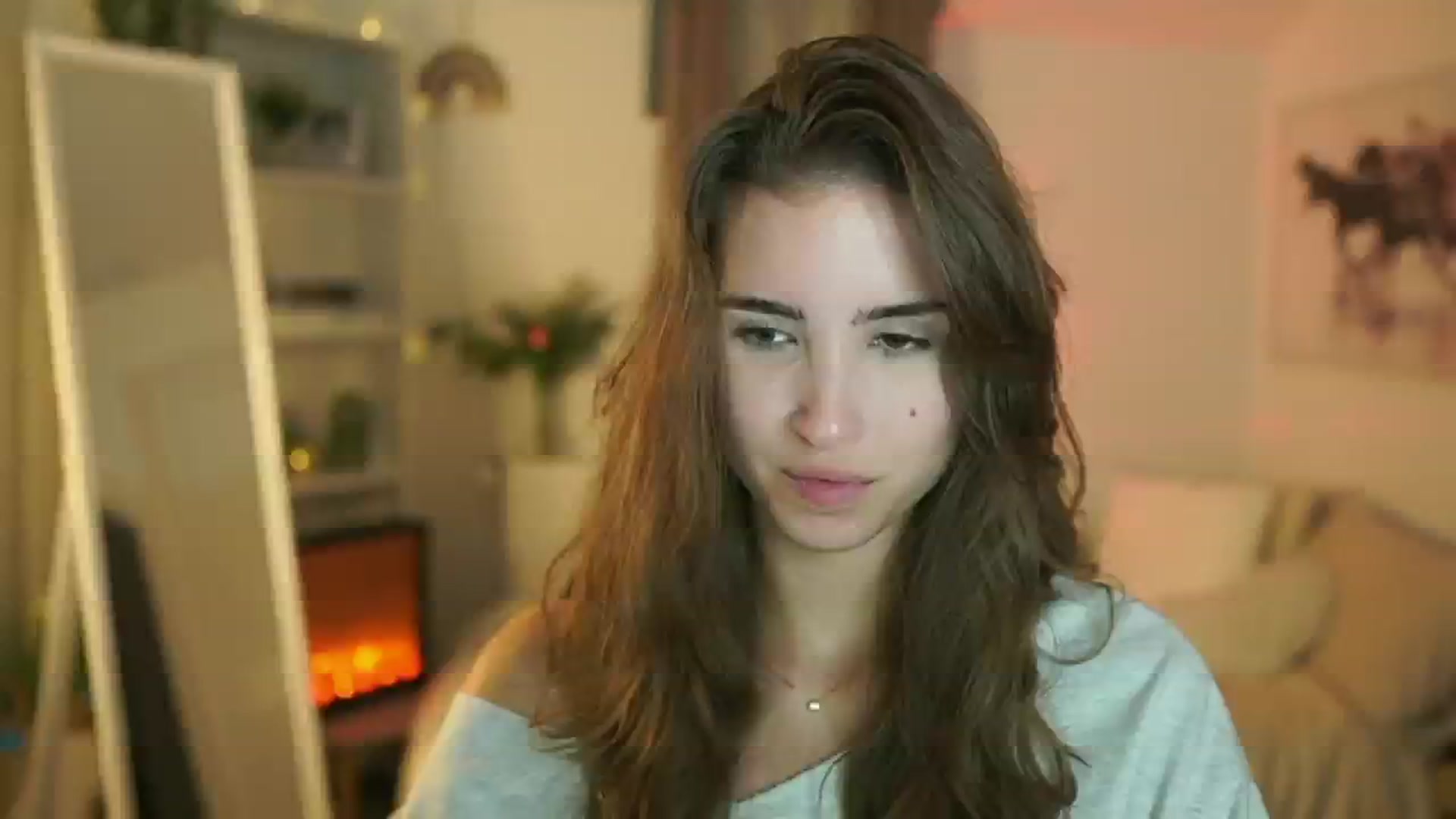 Gallery image thumbnail from Shy_jane's myfreecams stream on, 10/07/2025, 13:16 image 2 of 20