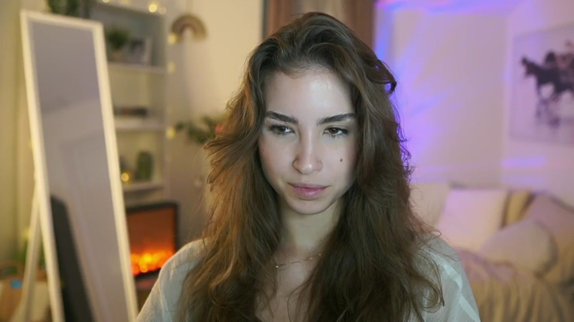 Gallery image thumbnail from Shy_jane's myfreecams stream on, 10/09/2025, 10:22 image 17 of 20
