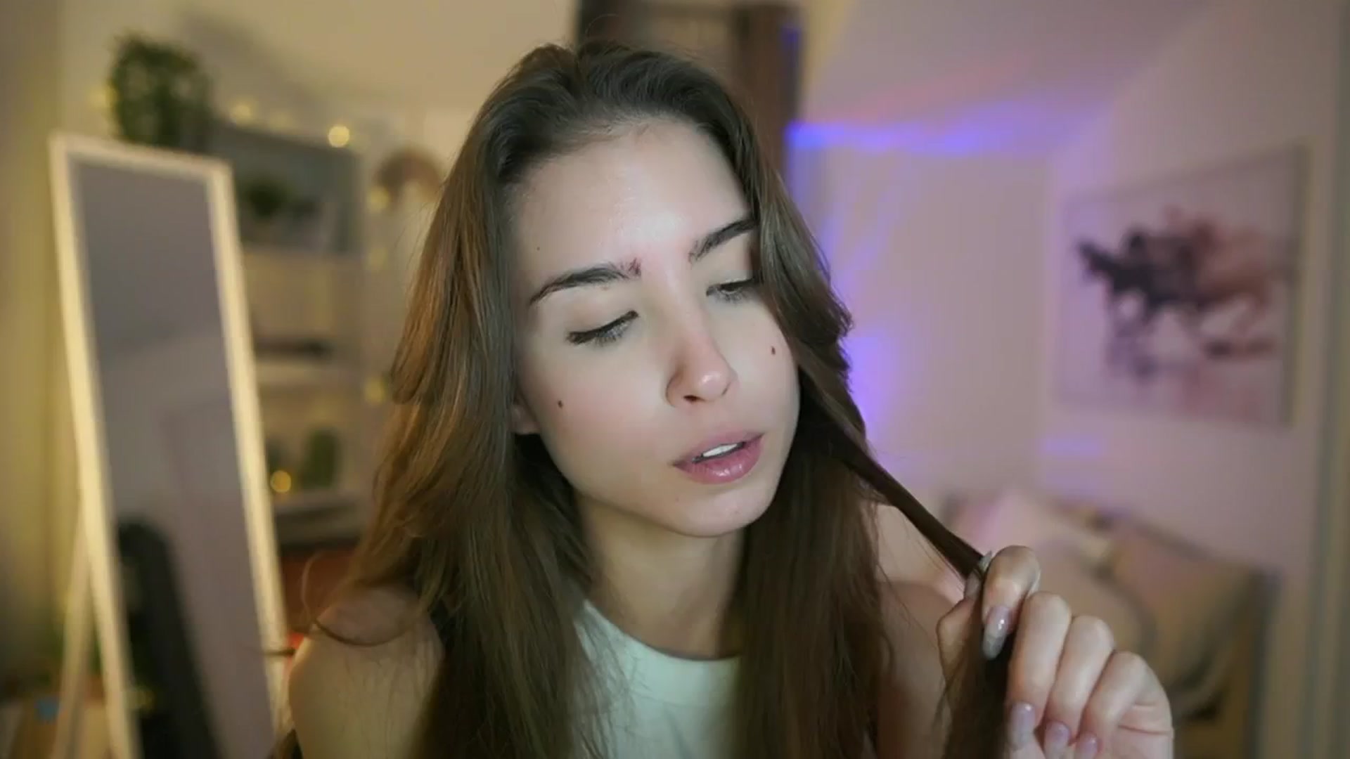 Gallery image thumbnail from Shy_jane's myfreecams stream on, 10/13/2025, 12:24 image 6 of 20