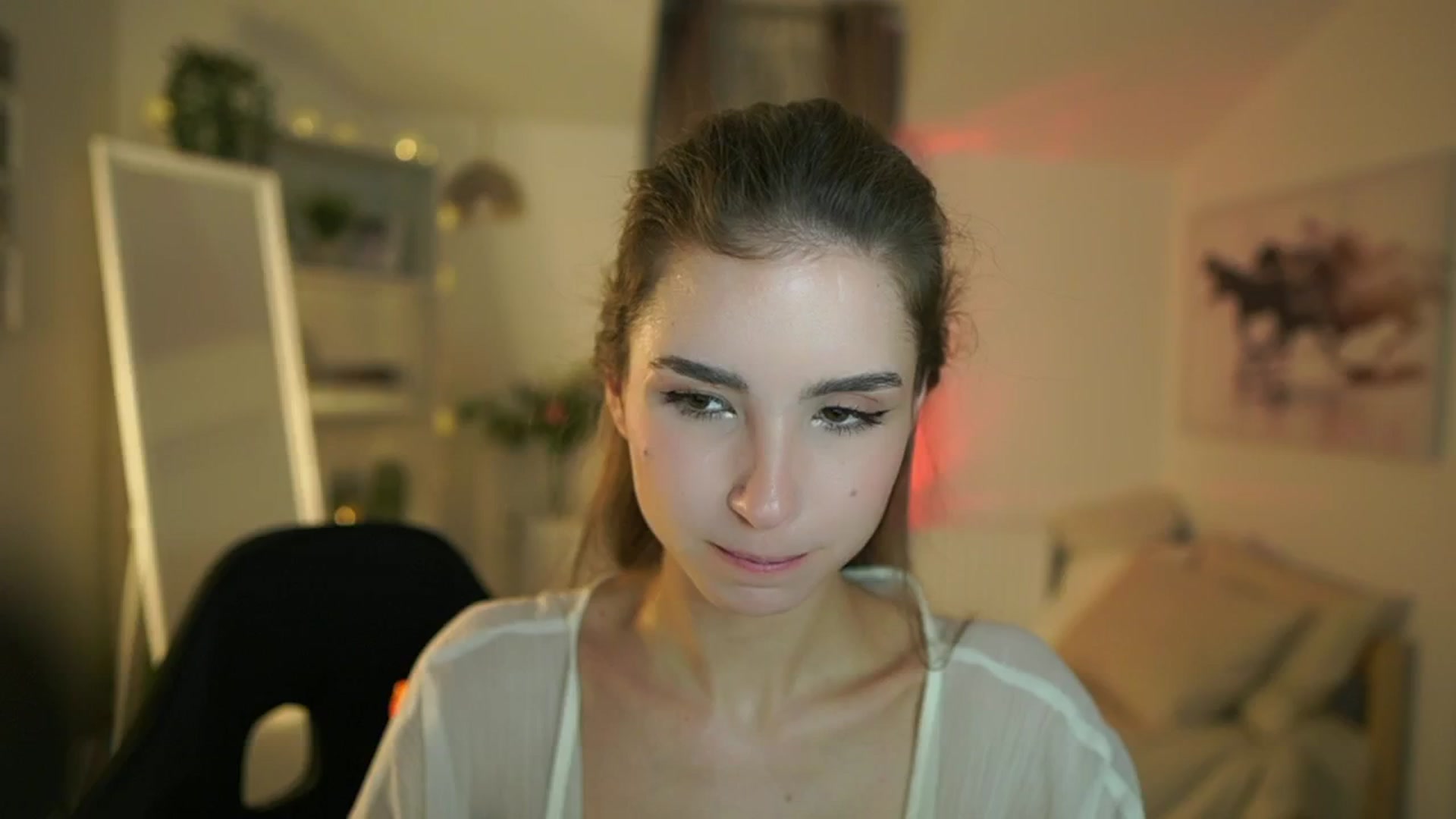 Gallery image thumbnail from Shy_jane's myfreecams stream on, 10/28/2025, 11:39 image 20 of 20