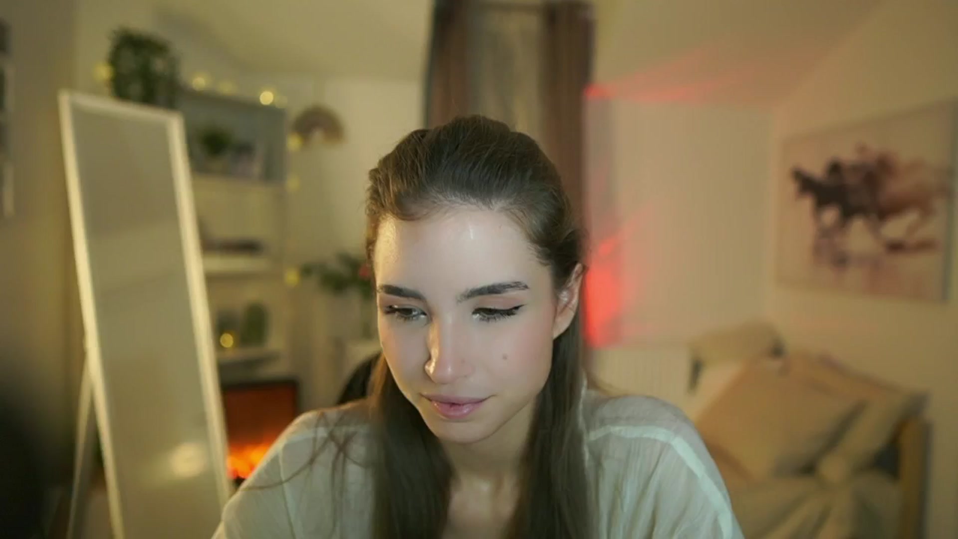 Gallery image thumbnail from Shy_jane's myfreecams stream on, 10/28/2025, 11:39 image 10 of 20