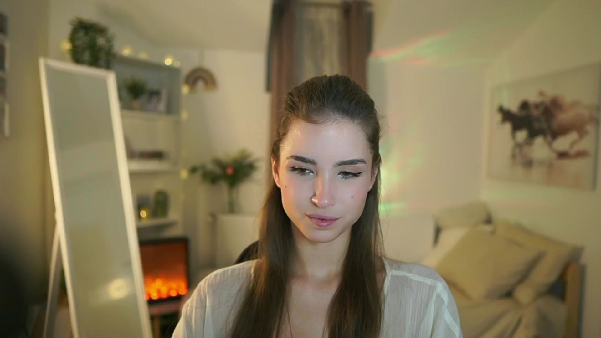 Gallery image thumbnail from Shy_jane's myfreecams stream on, 10/28/2025, 11:39 image 4 of 20