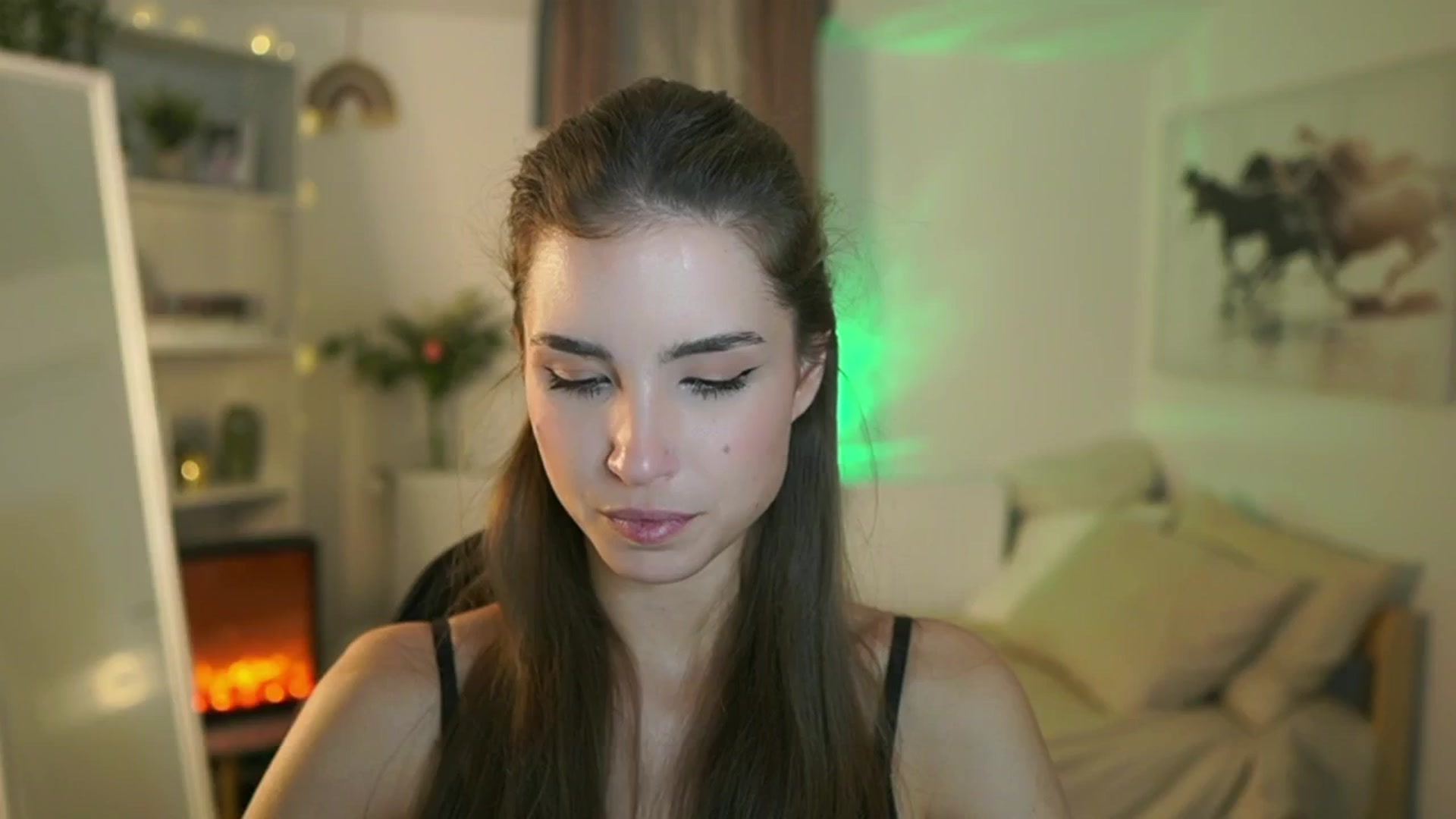 Gallery image thumbnail from Shy_jane's myfreecams stream on, 10/28/2025, 12:52 image 16 of 20