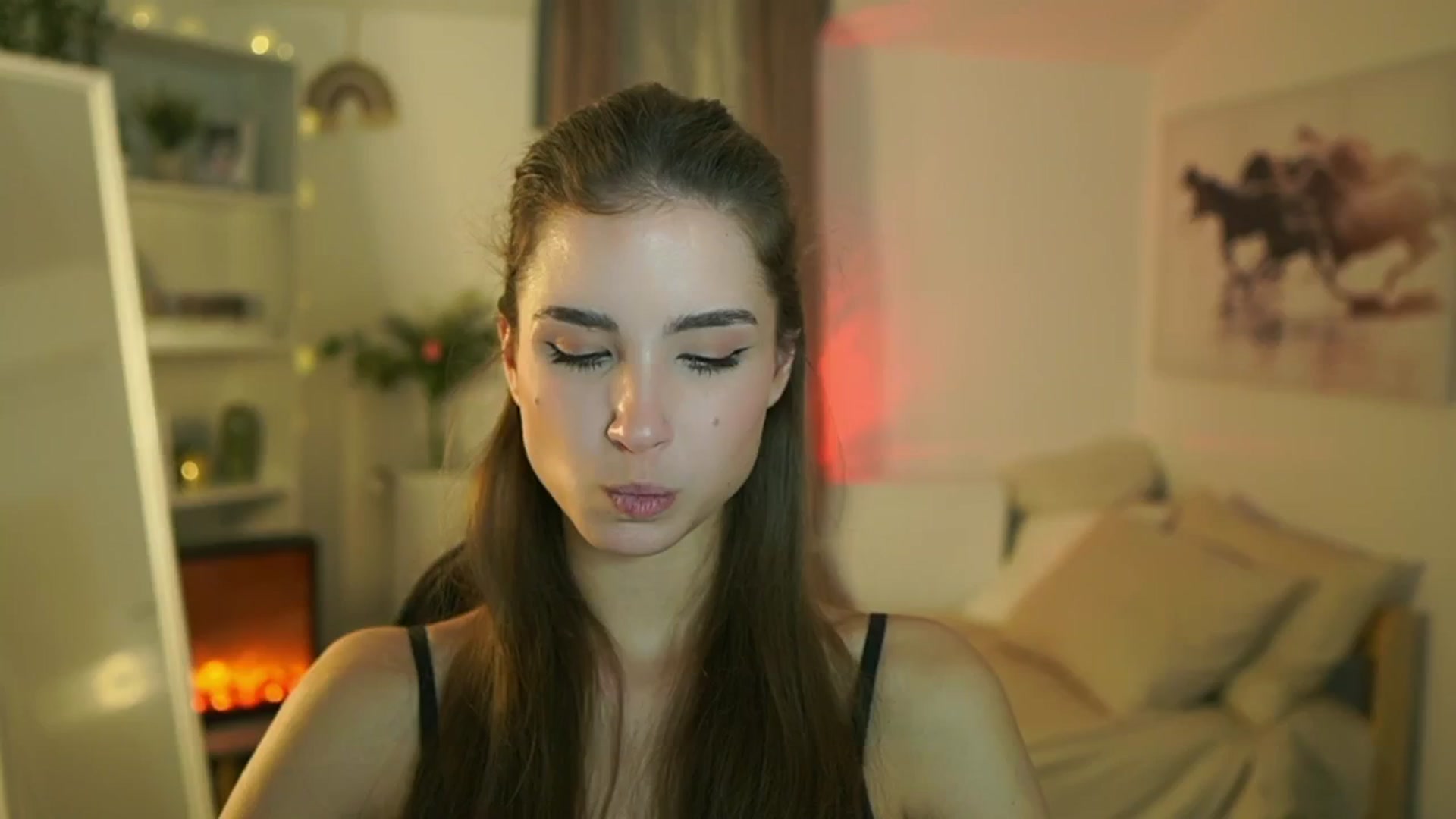 Gallery image thumbnail from Shy_jane's myfreecams stream on, 10/28/2025, 12:52 image 10 of 20