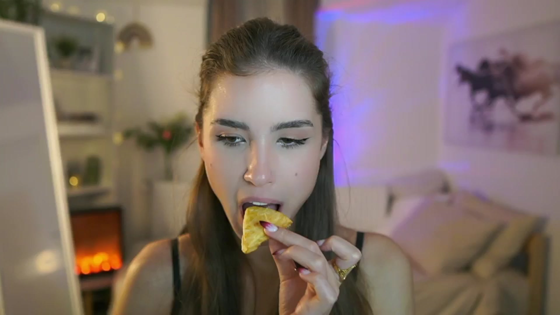 Gallery image thumbnail from Shy_jane's myfreecams stream on, 10/28/2025, 12:52 image 1 of 20