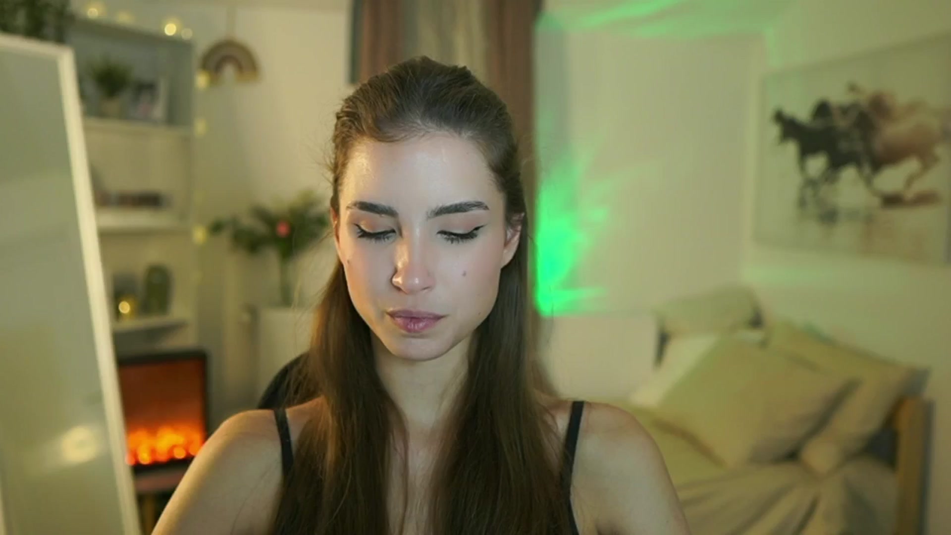 Gallery image thumbnail from Shy_jane's myfreecams stream on, 10/28/2025, 12:52 image 14 of 20