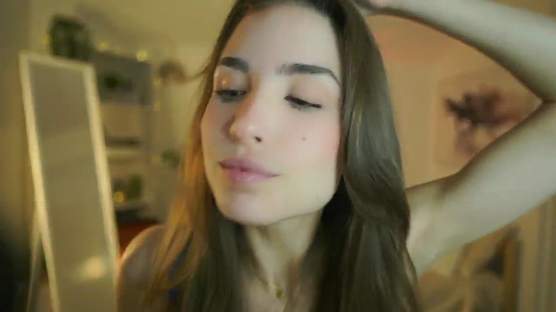 Gallery image thumbnail from Shy_jane's myfreecams stream on, 11/05/2025, 10:43 image 7 of 20