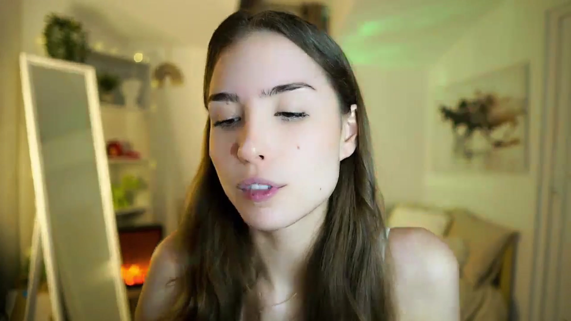 Gallery image thumbnail from Shy_jane's myfreecams stream on, 11/25/2025, 11:19 image 4 of 20