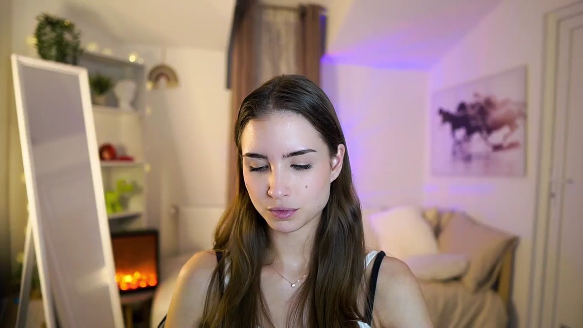 Gallery image thumbnail from Shy_jane's myfreecams stream on, 11/25/2025, 18:09 image 12 of 20