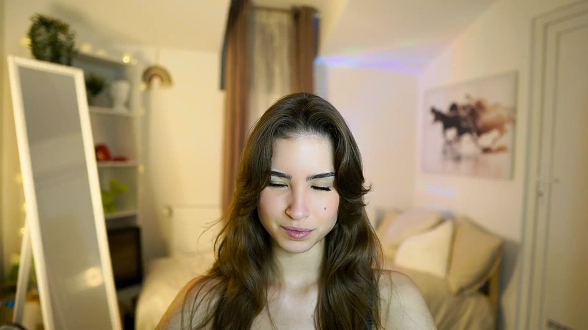 Gallery image thumbnail from Shy_jane's myfreecams stream on, 12/15/2025, 14:41 image 1 of 20