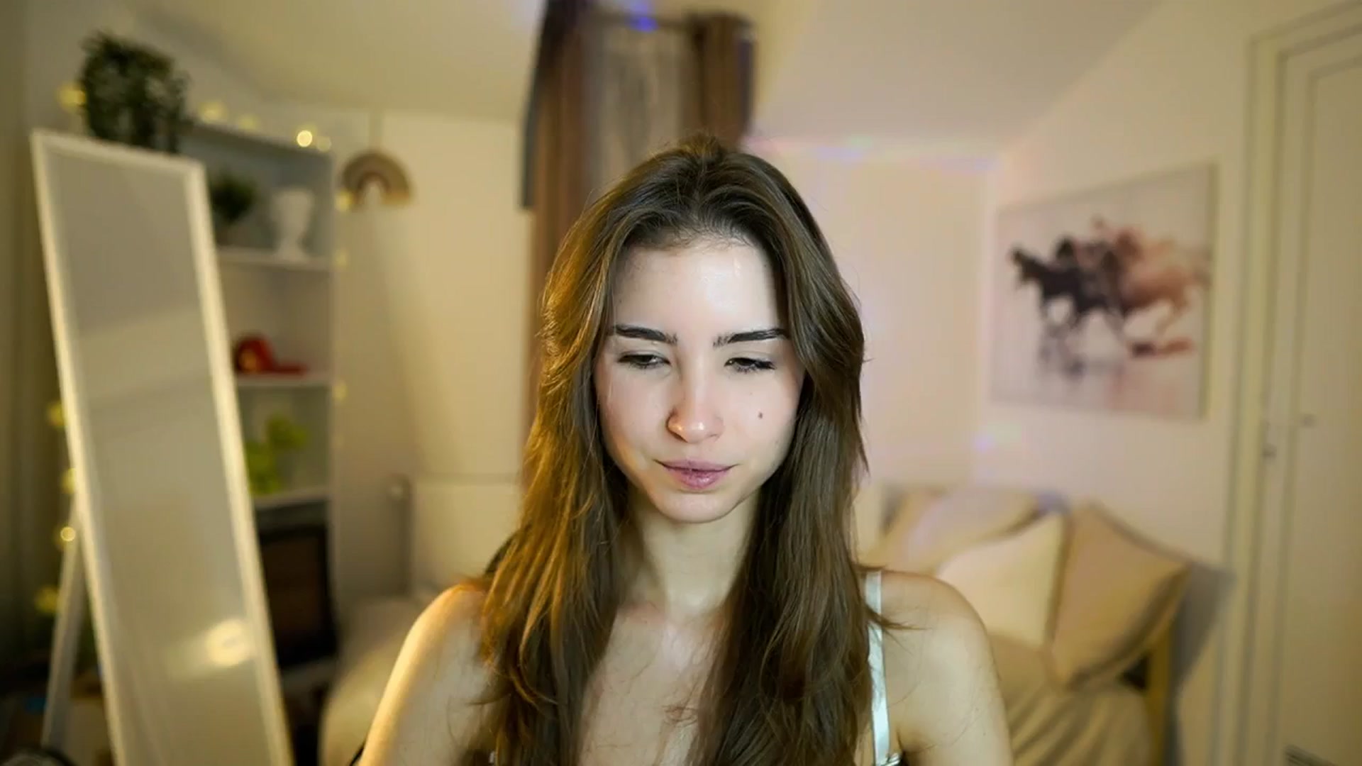 Gallery image thumbnail from Shy_jane's myfreecams stream on, 12/28/2025, 10:57 image 17 of 20
