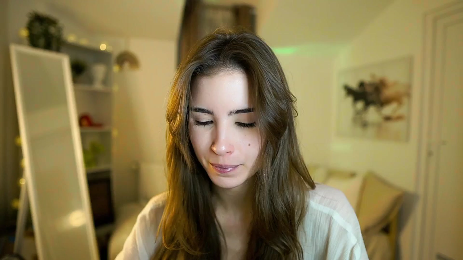 Gallery image thumbnail from Shy_jane's myfreecams stream on, 12/28/2025, 12:05 image 12 of 20