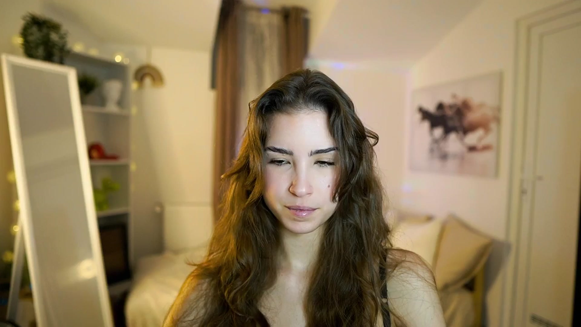 Gallery image thumbnail from Shy_jane's myfreecams stream on, 12/30/2025, 11:10 image 10 of 20
