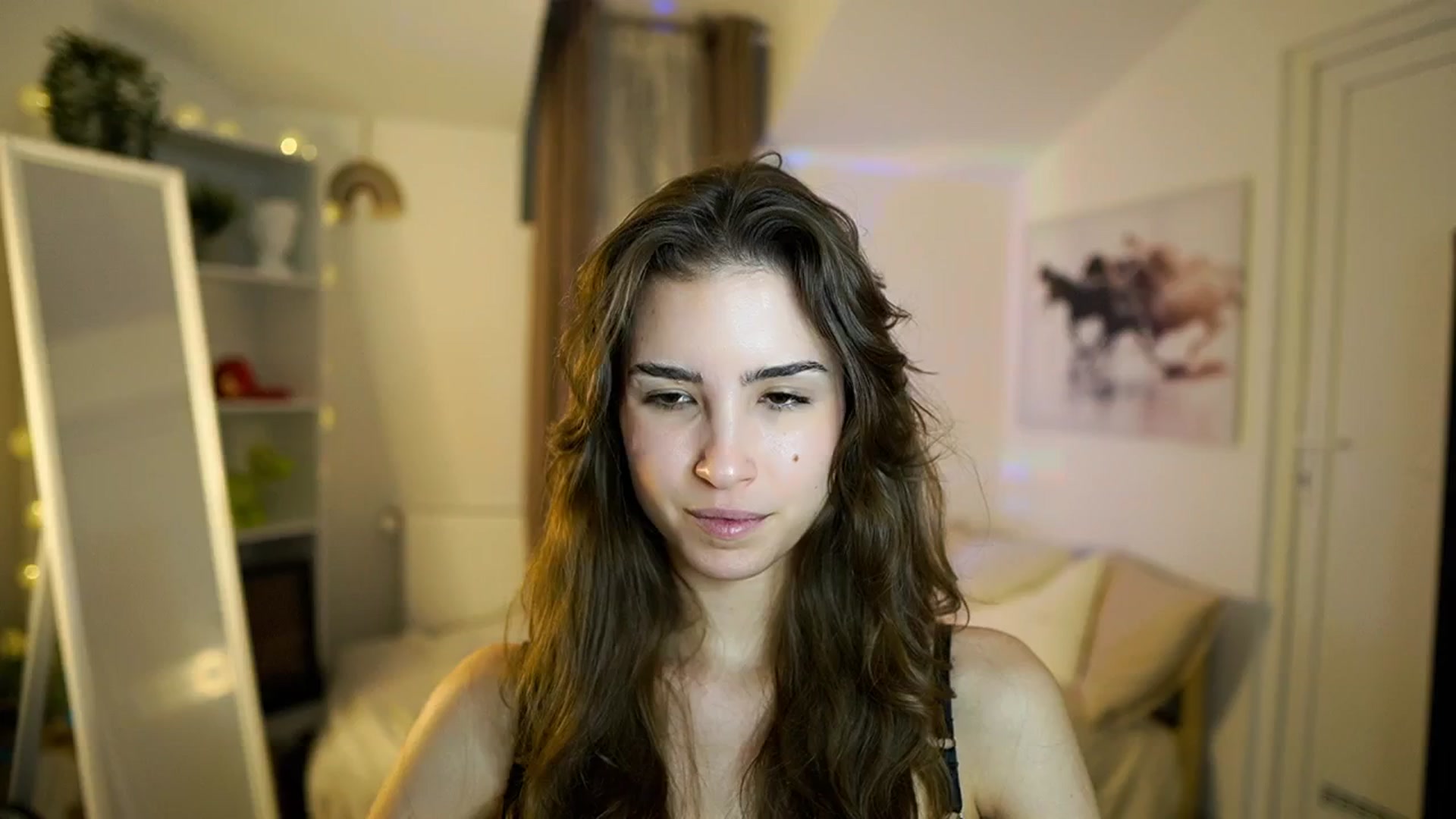 Gallery image thumbnail from Shy_jane's myfreecams stream on, 12/30/2025, 18:05 image 4 of 20