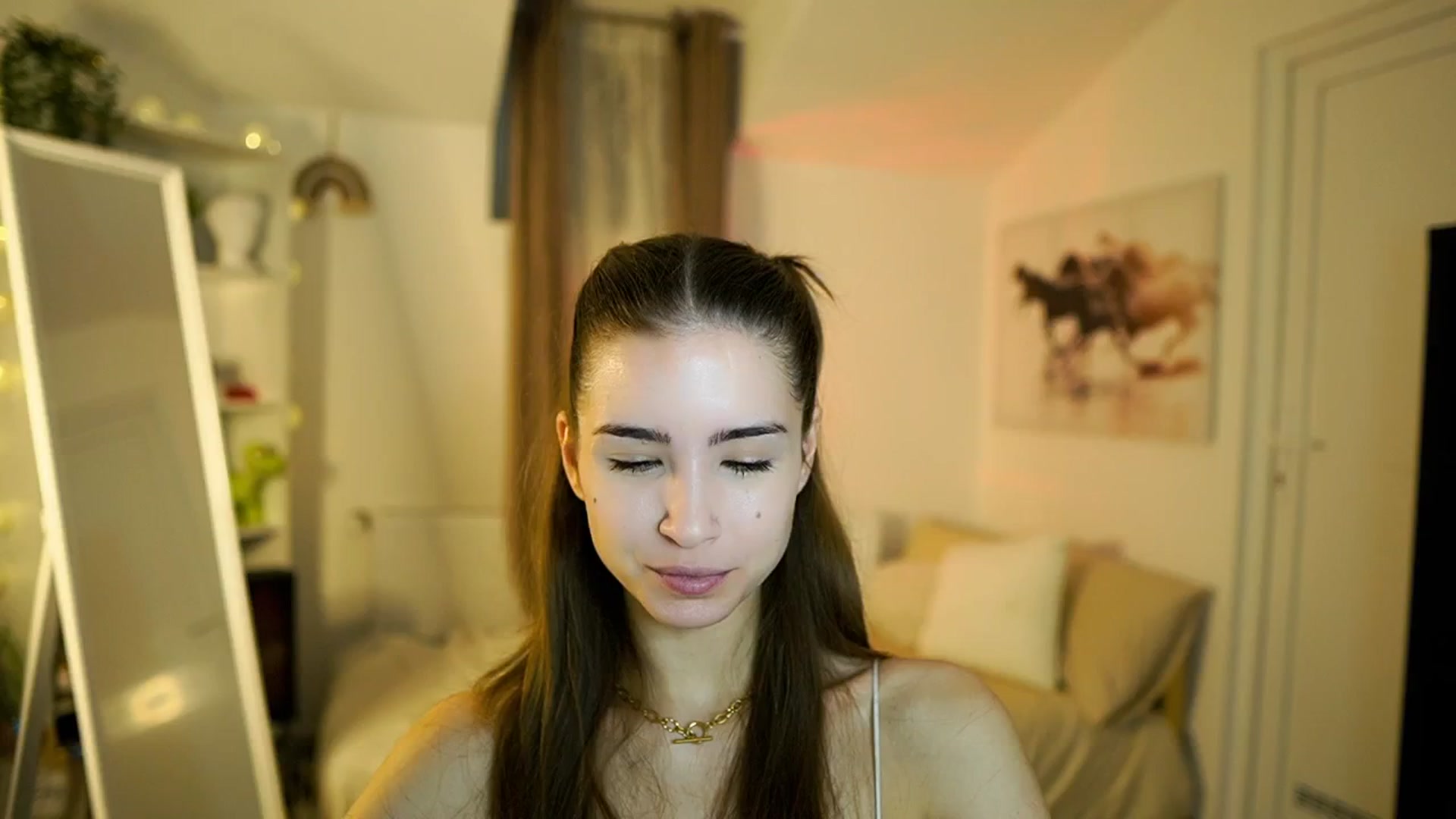 Gallery image thumbnail from Shy_jane's myfreecams stream on, 01/12/2026, 10:47 image 10 of 20