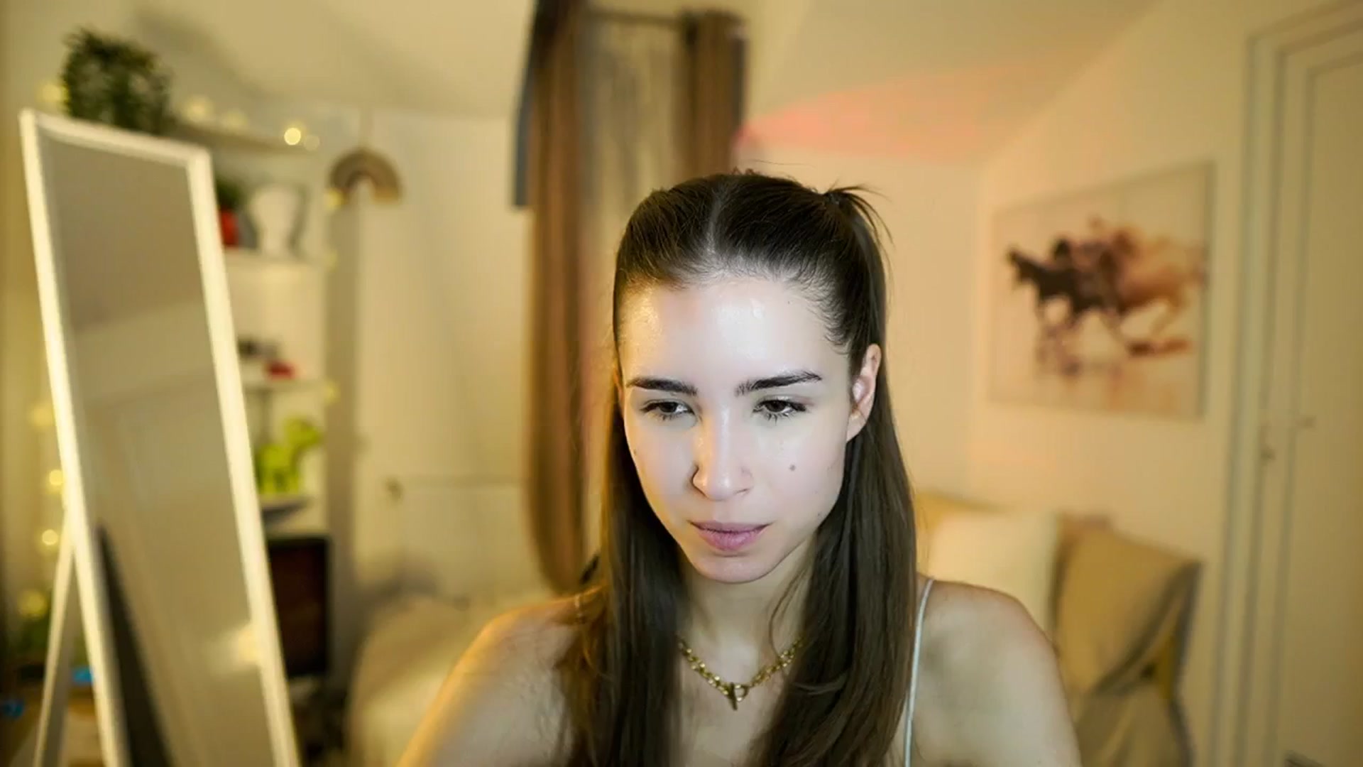 Gallery image thumbnail from Shy_jane's myfreecams stream on, 01/12/2026, 12:47 image 10 of 20