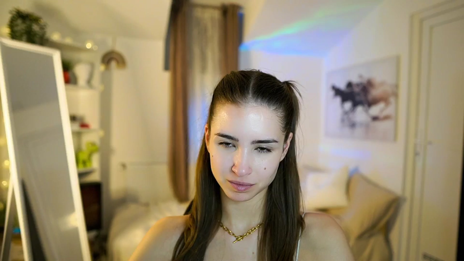 Gallery image thumbnail from Shy_jane's myfreecams stream on, 01/12/2026, 18:04 image 16 of 20