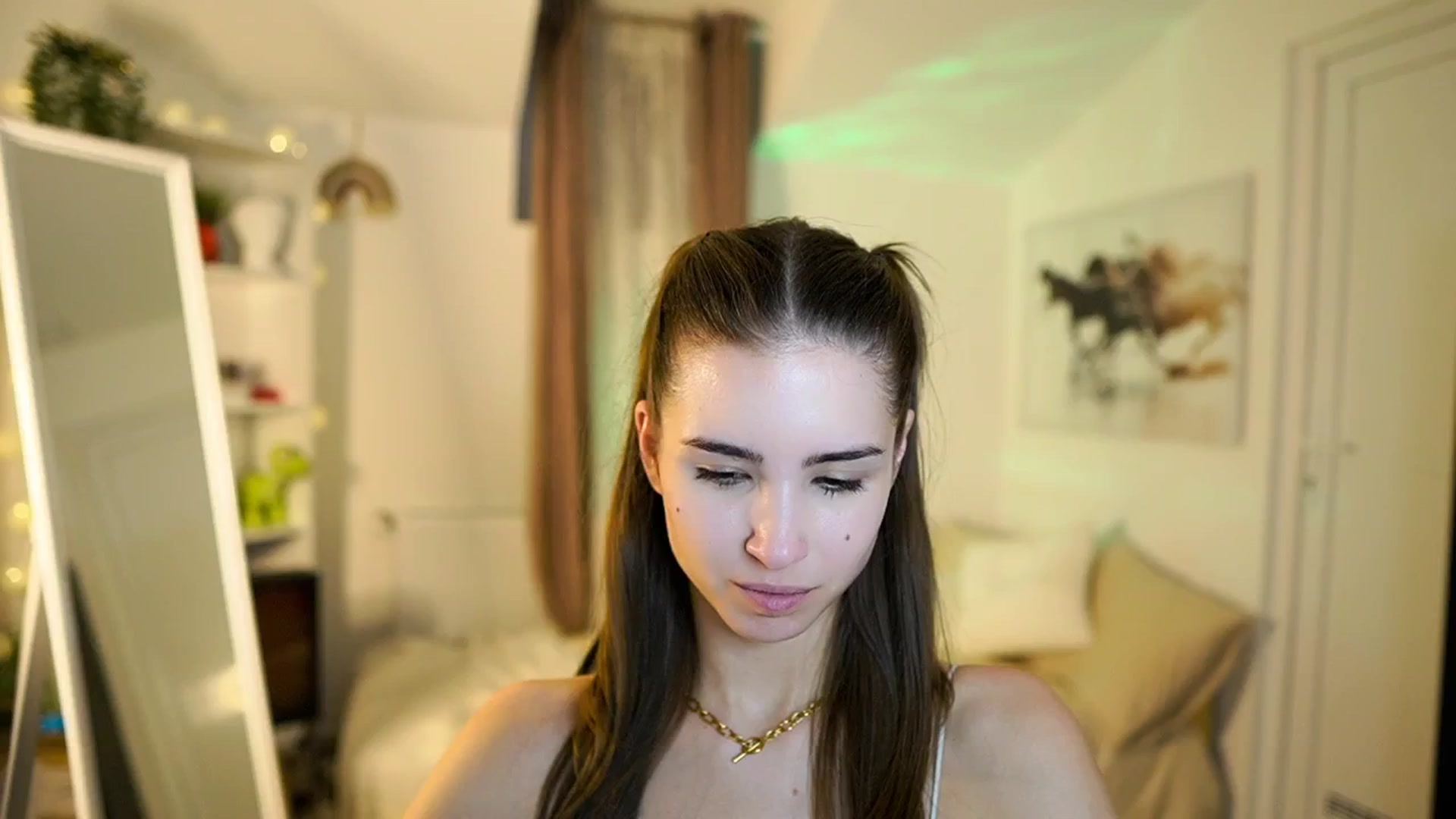 Gallery image thumbnail from Shy_jane's myfreecams stream on, 01/12/2026, 18:04 image 13 of 20