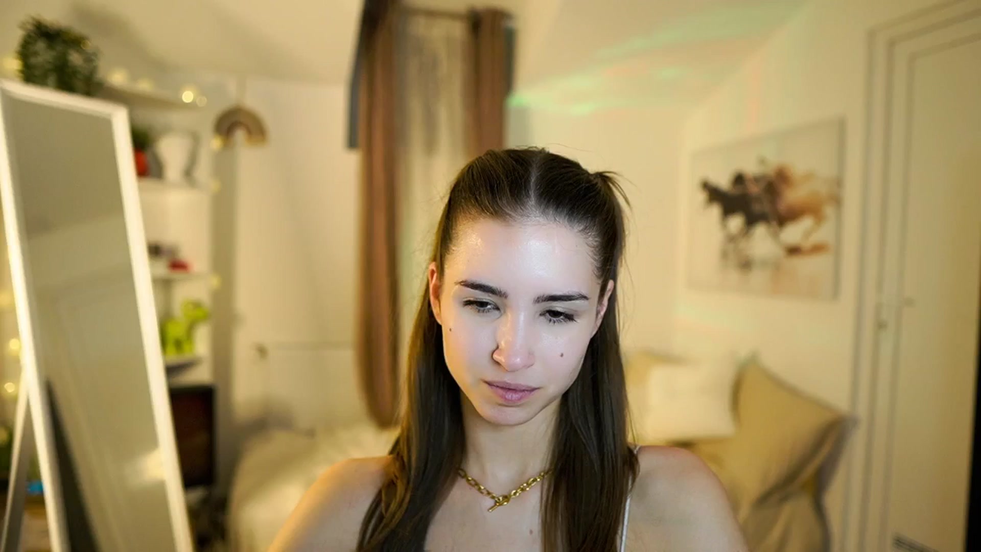 Gallery image thumbnail from Shy_jane's myfreecams stream on, 01/12/2026, 18:04 image 9 of 20