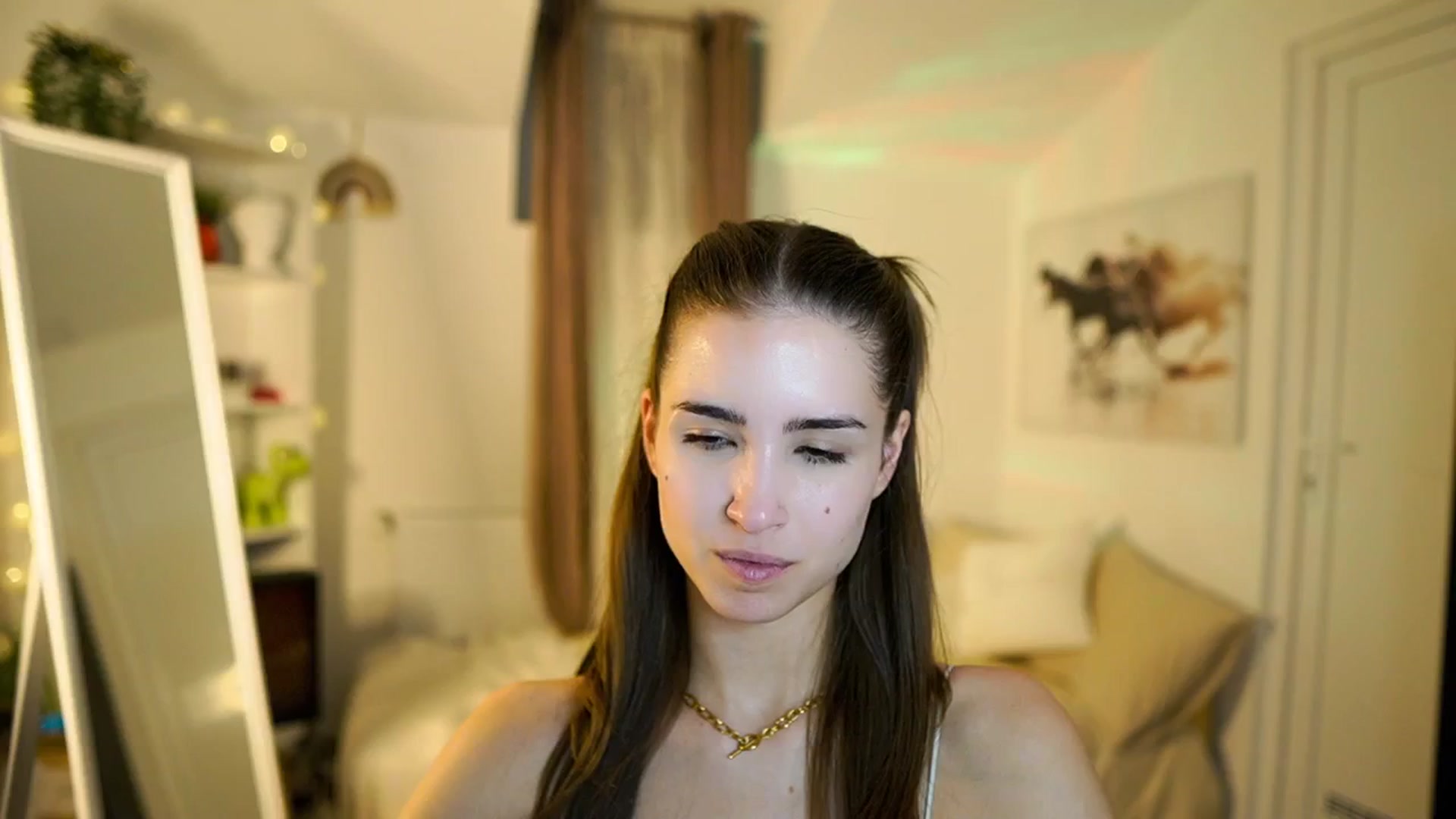 Gallery image thumbnail from Shy_jane's myfreecams stream on, 01/12/2026, 18:04 image 14 of 20
