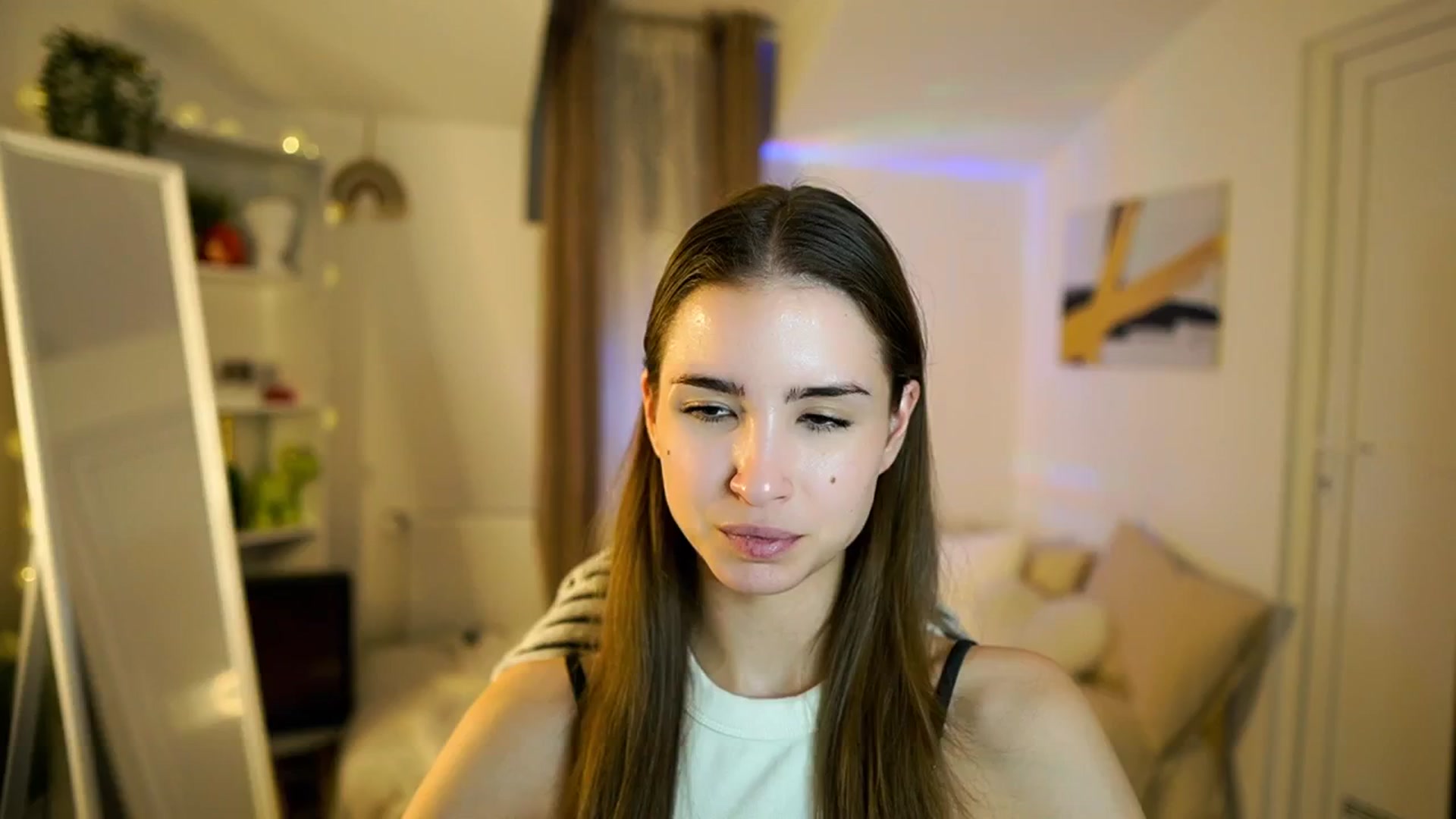 Gallery image thumbnail from Shy_jane's myfreecams stream on, 01/20/2026, 16:10 image 5 of 20