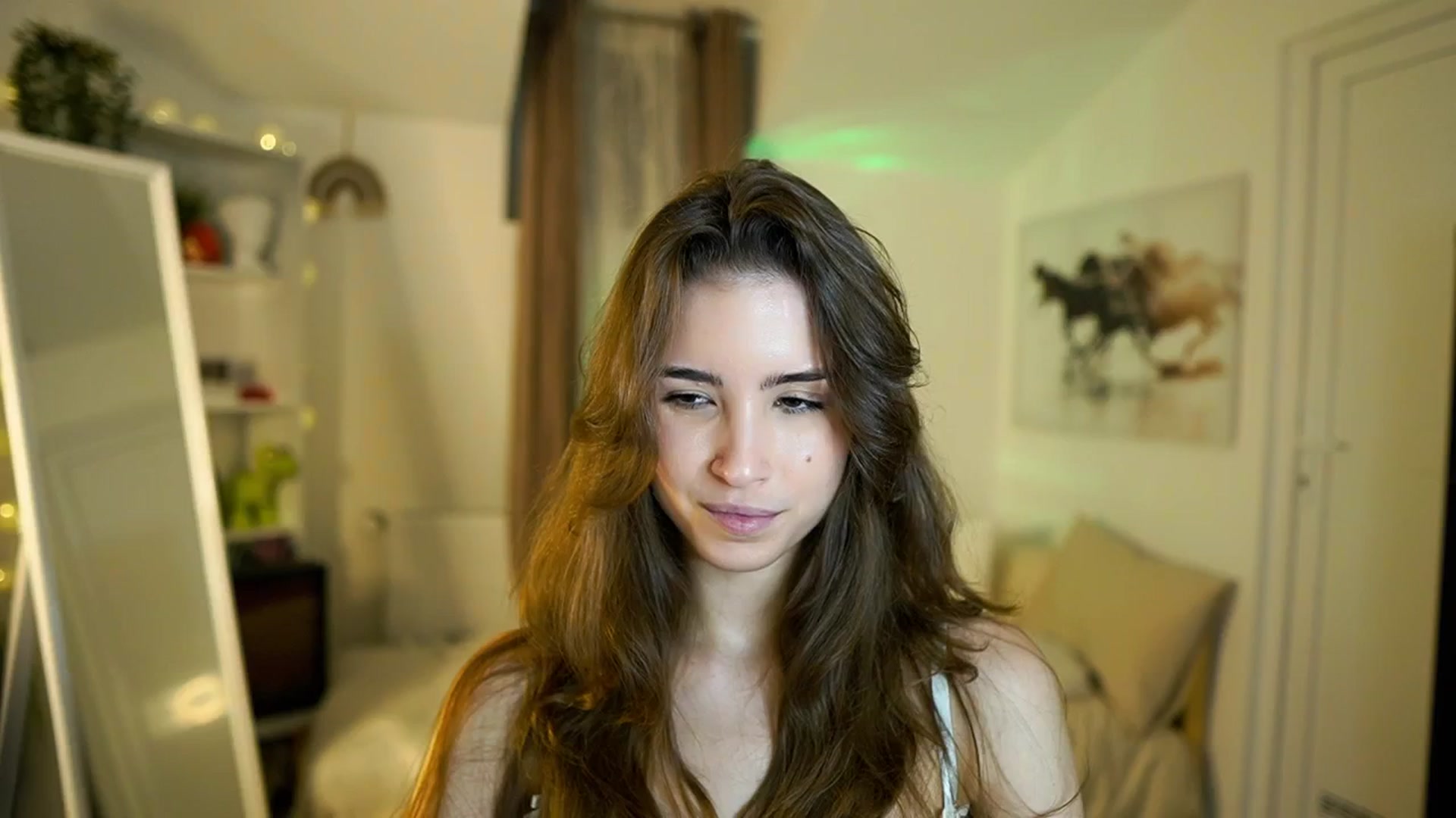 Gallery image thumbnail from Shy_jane's myfreecams stream on, 01/28/2026, 12:52 image 17 of 20