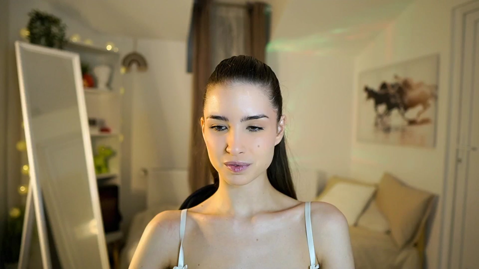 Gallery image thumbnail from Shy_jane's myfreecams stream on, 02/05/2026, 10:27 image 9 of 20