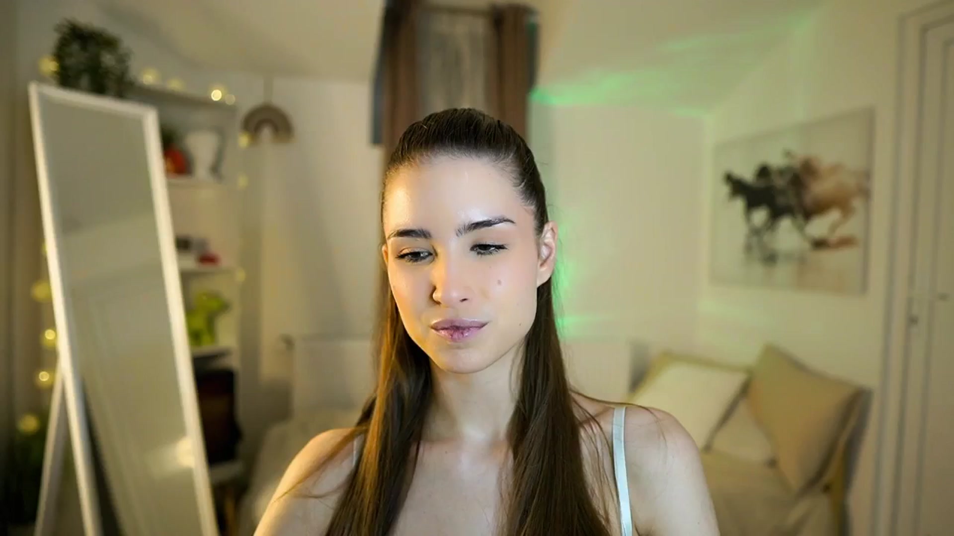 Gallery image thumbnail from Shy_jane's myfreecams stream on, 02/05/2026, 10:58 image 12 of 20