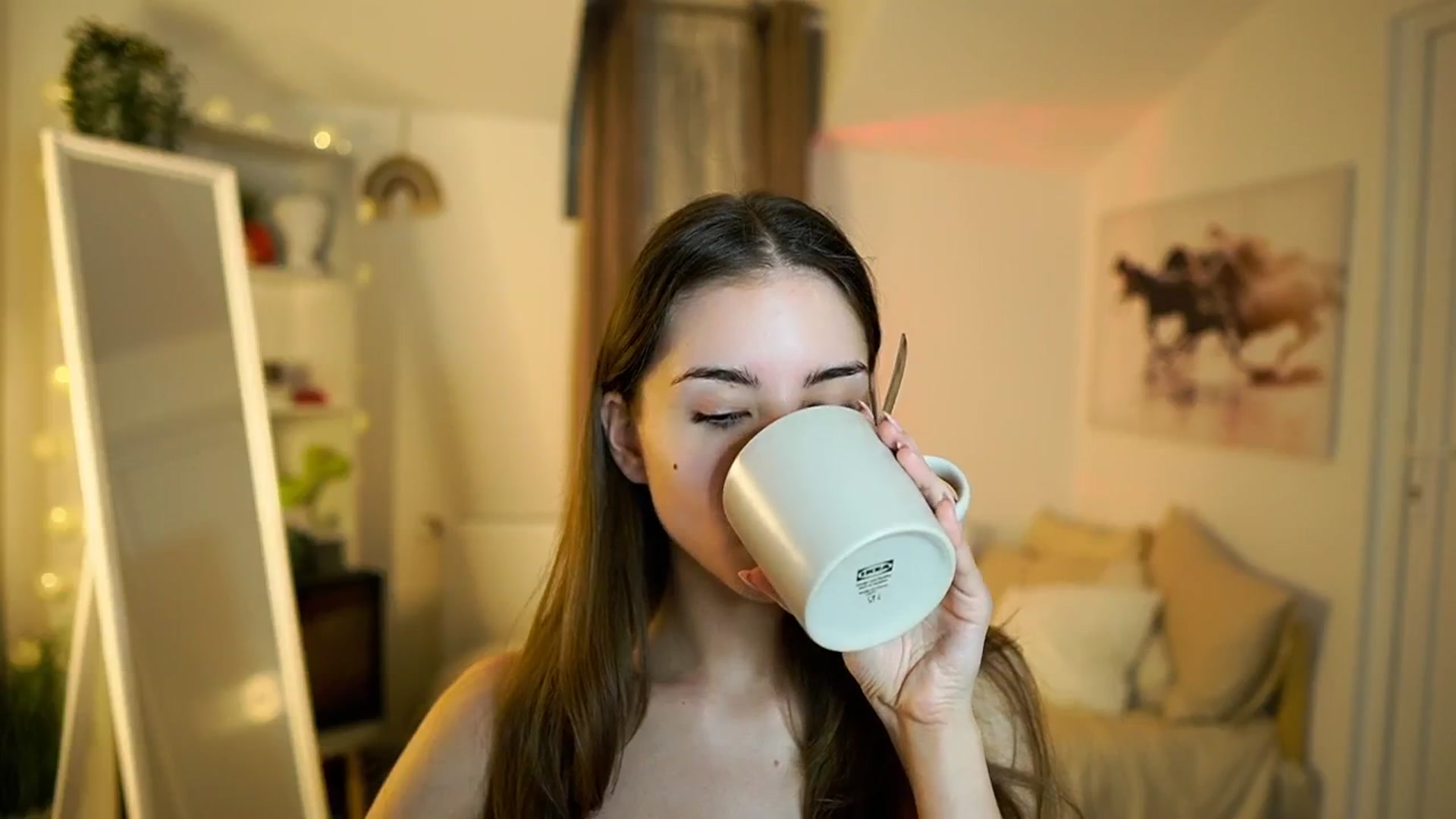 Gallery image thumbnail from Shy_jane's myfreecams stream on, 03/03/2026, 10:52 image 17 of 20