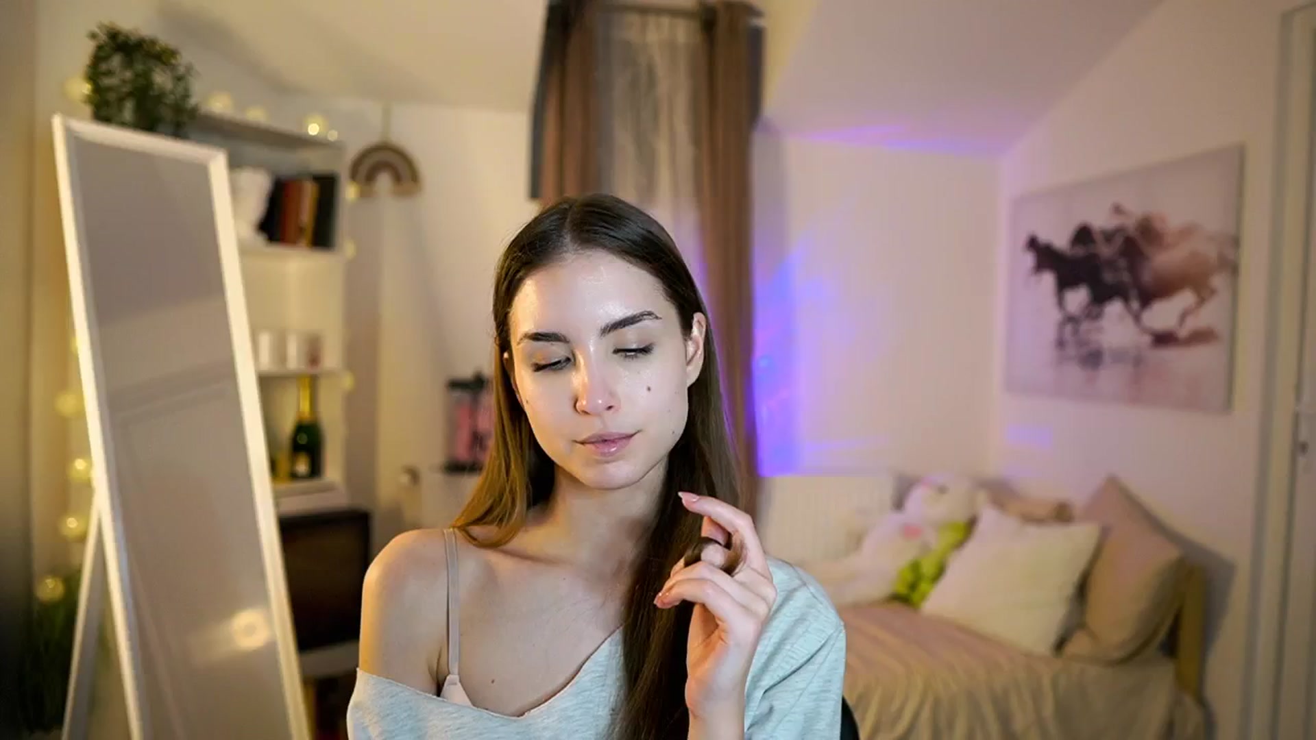 Gallery image thumbnail from Shy_jane's myfreecams stream on, 03/16/2026, 16:31 image 14 of 20