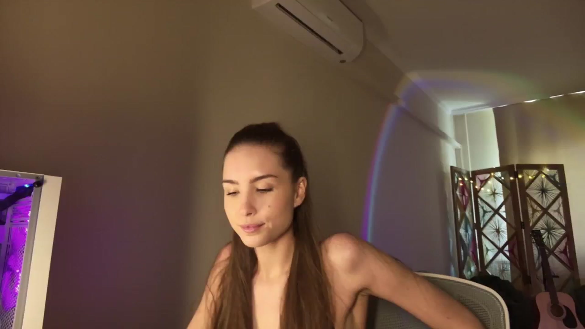 Gallery image thumbnail from Shy_jane's myfreecams stream on, 04/08/2026, 09:15 image 3 of 20
