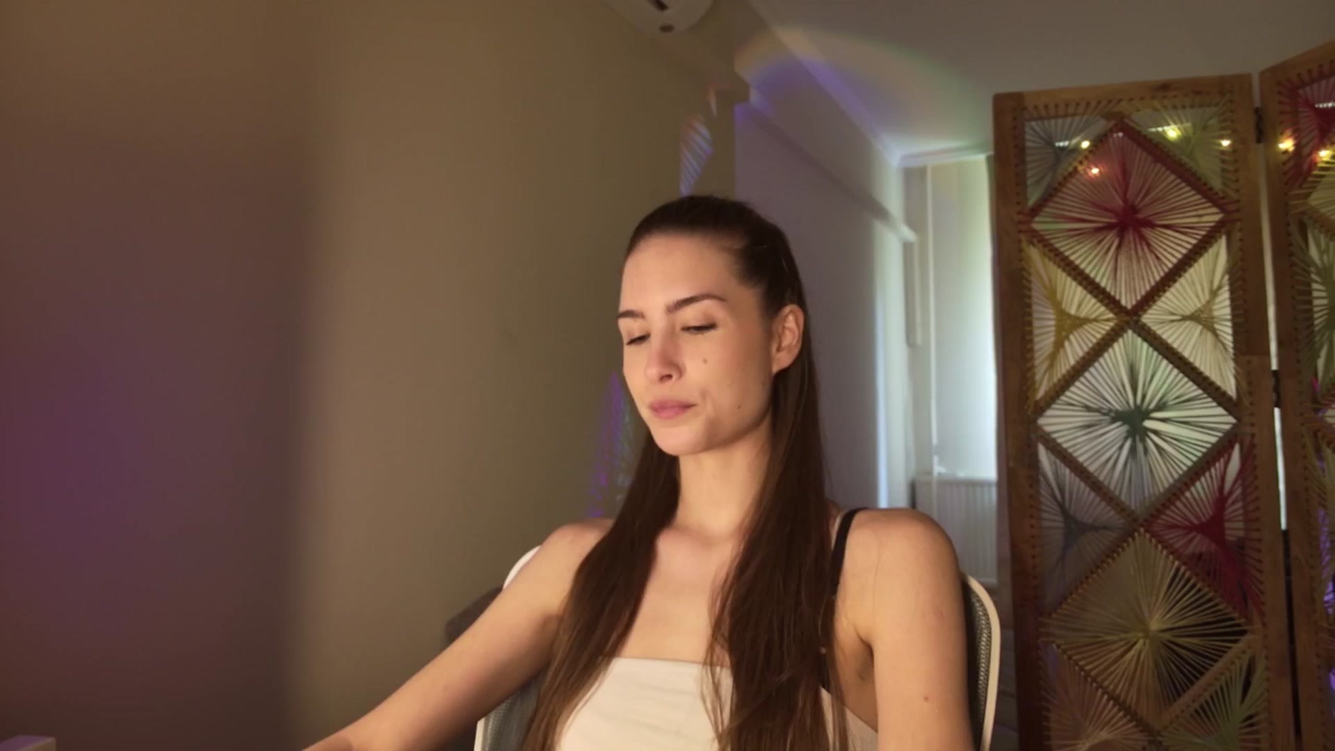 Gallery image thumbnail from Shy_jane's myfreecams stream on, 04/08/2026, 10:44 image 1 of 20