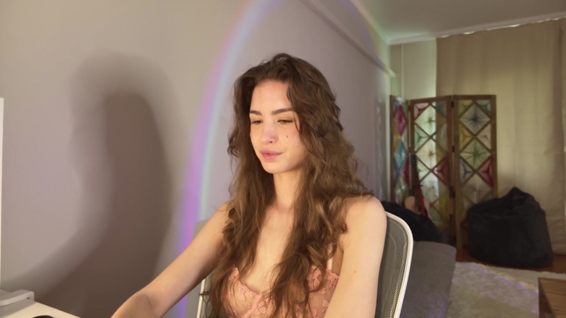 Gallery image thumbnail from Shy_jane's myfreecams stream on, 04/20/2026, 08:01 image 3 of 20